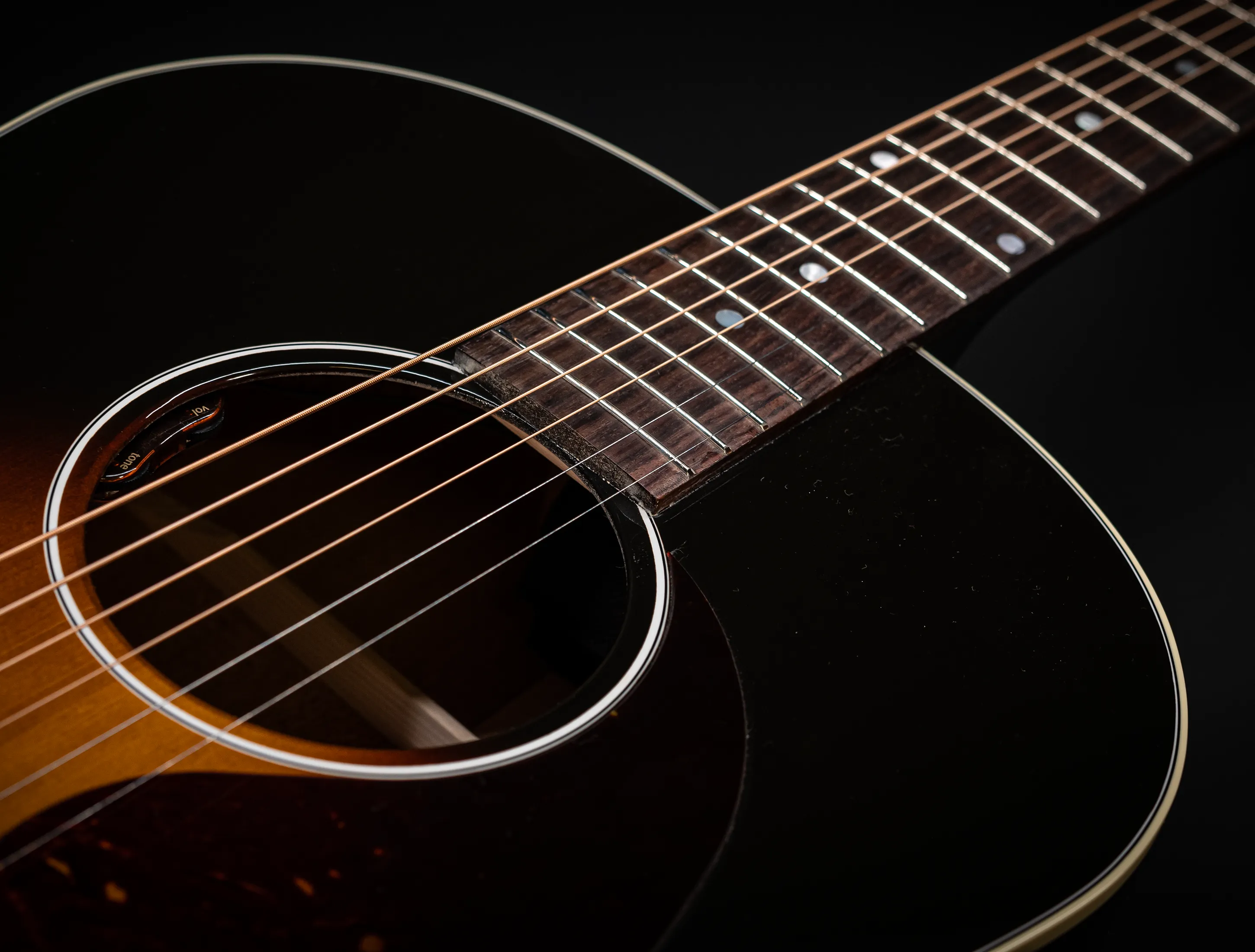 Show gallery (23 images) a170005 Gibson J-45 Standard - Vintage Sunburst