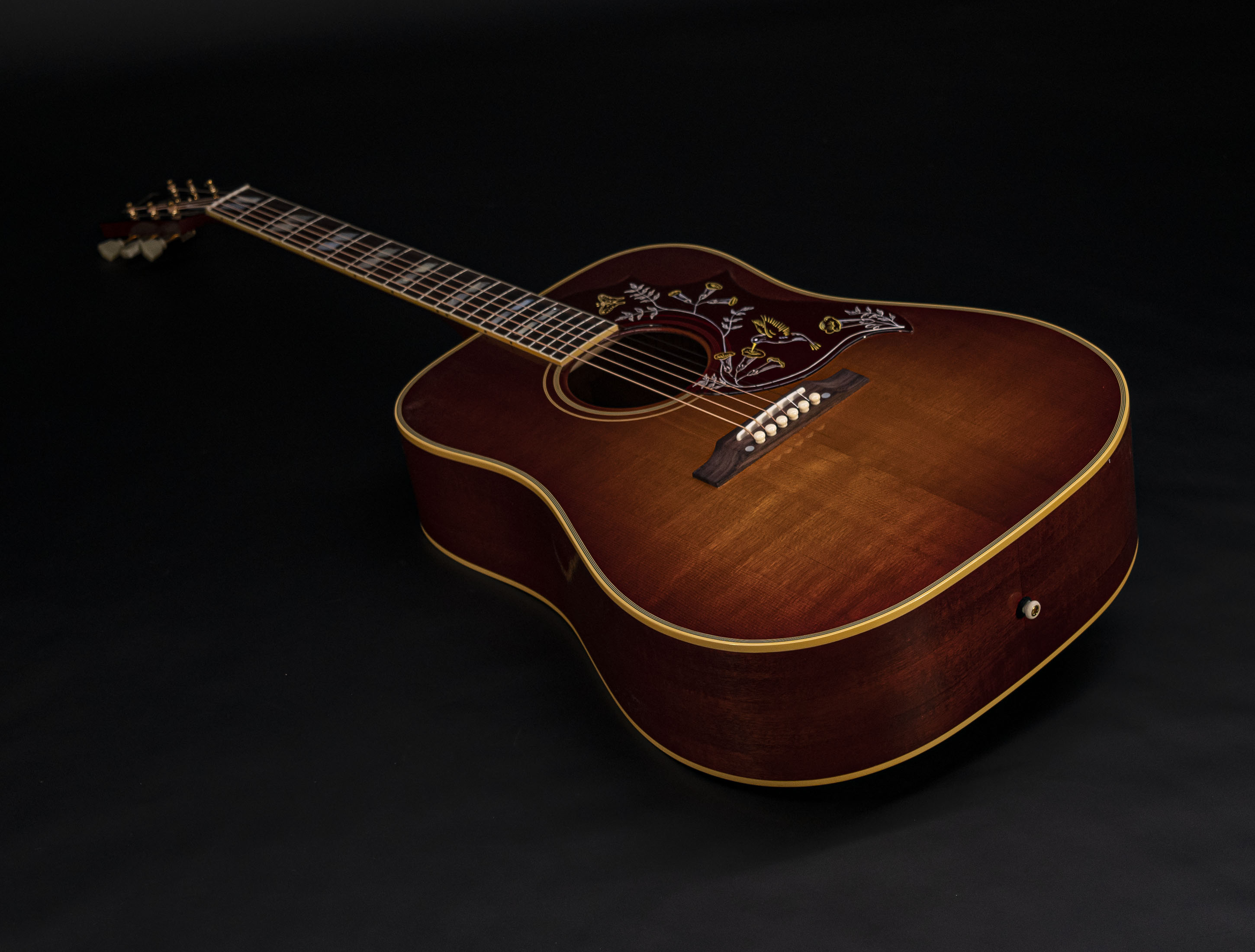 Show gallery (20 images) a10-5483 gibson-hummingbird-1960-historic-heritage-cherry-sunburst