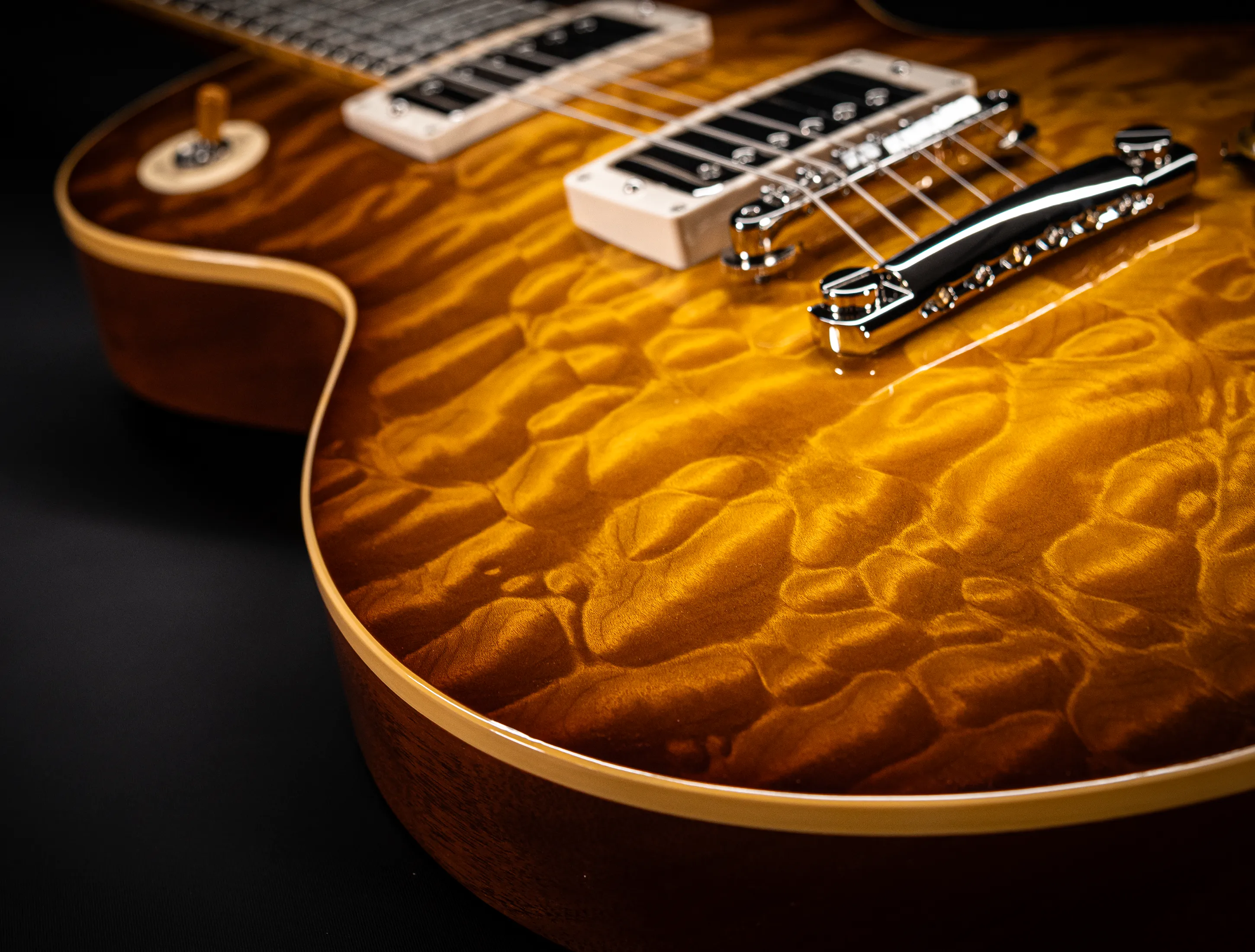 Gibson Les Paul 1959 Reissue 5A-Quilt Maple Top - GLOSS "Factory Special"