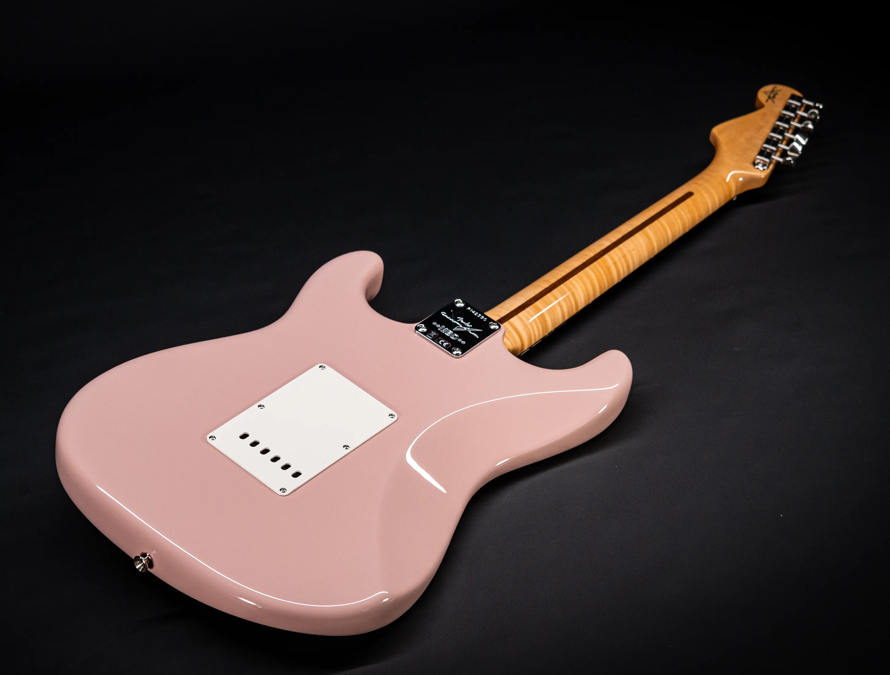 Fender MBD 1963 Stratocaster Prestige NOS flame Neck - Shell Pink
