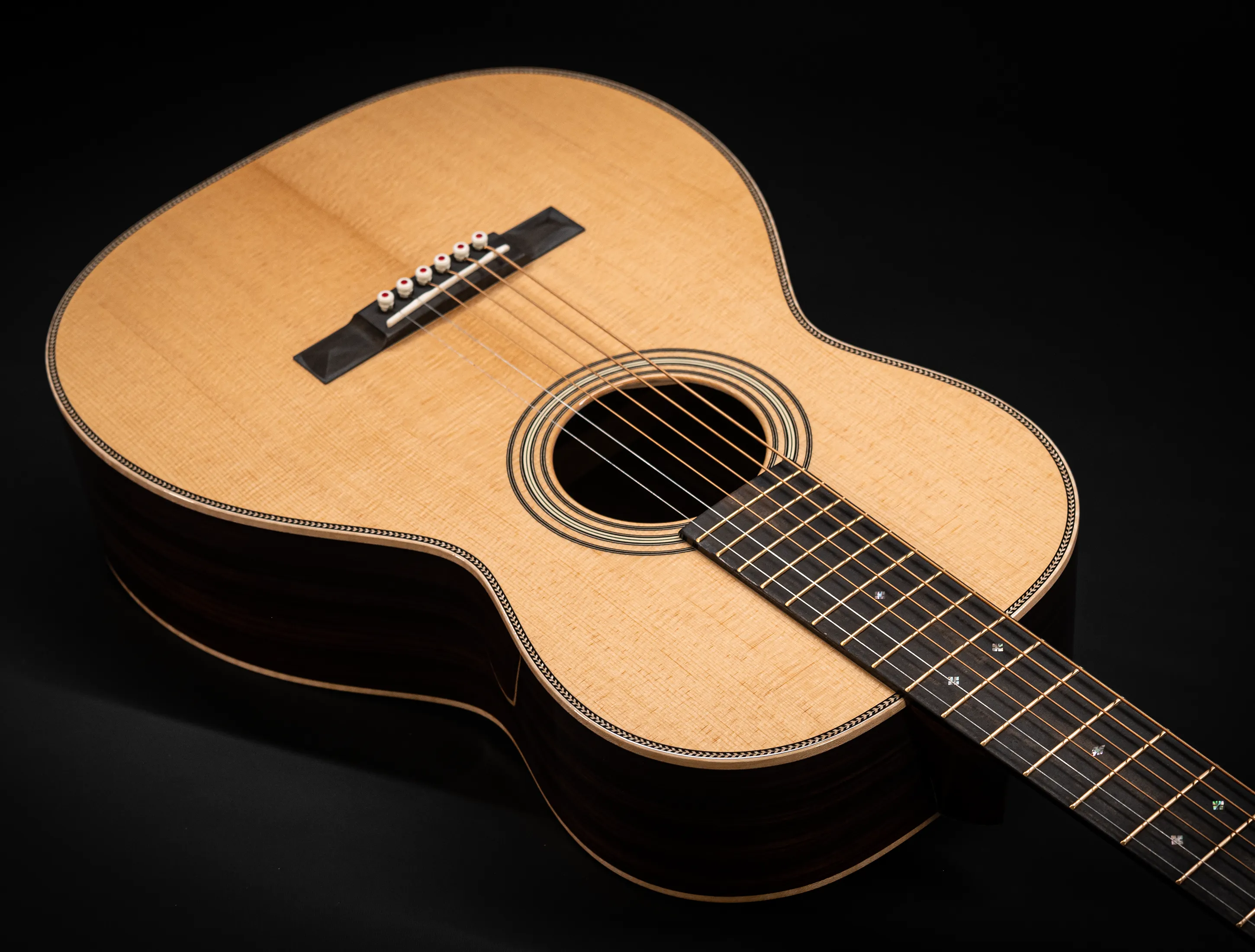 Show gallery (31 images) a170909 Martin 012-28 12-Fret Modern Deluxe Musikhaus-Hermann