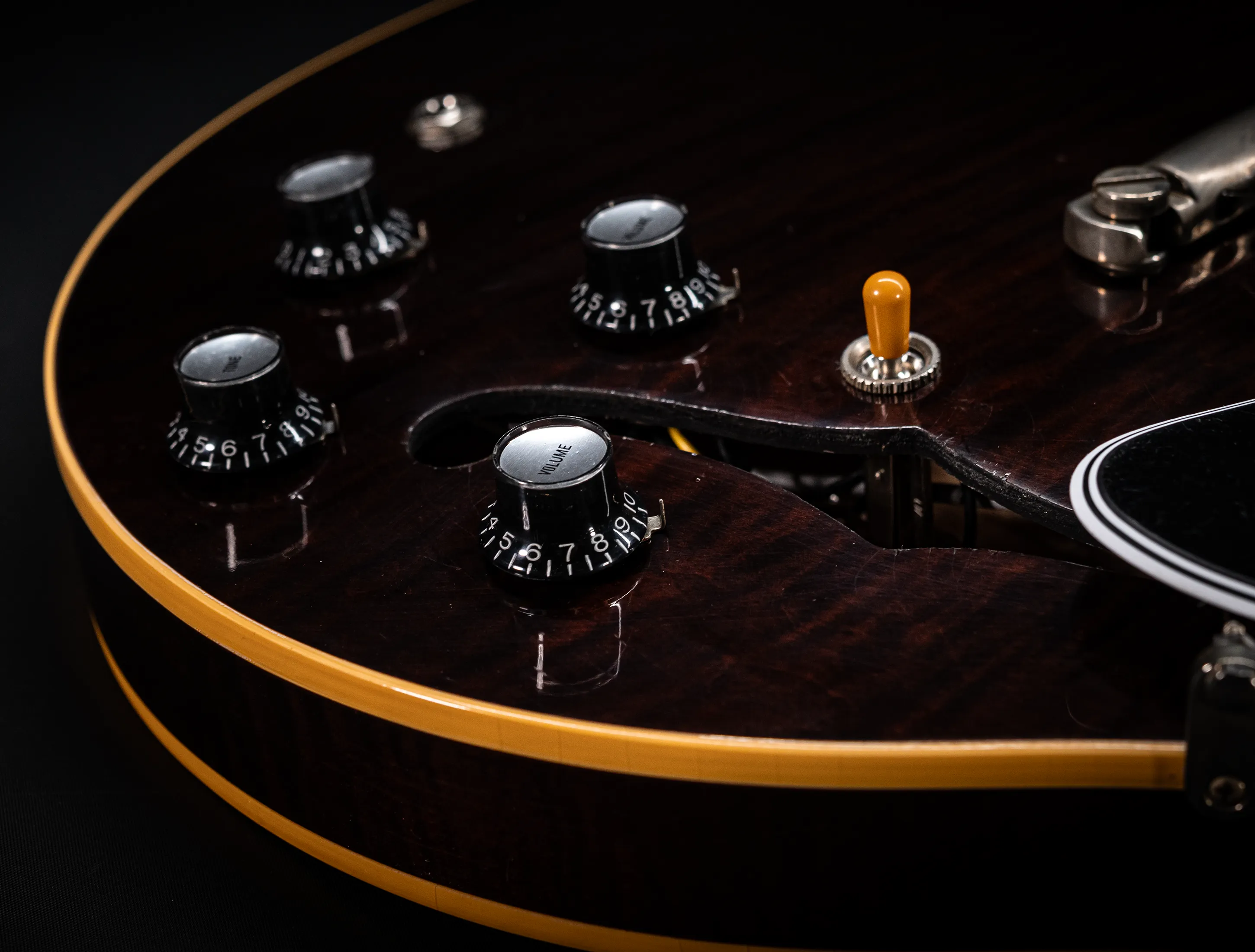 Gibson ES-335 1964 Custom Shop Murphy Lab Ultra Light Aged Figured Maple - Dark Walnut