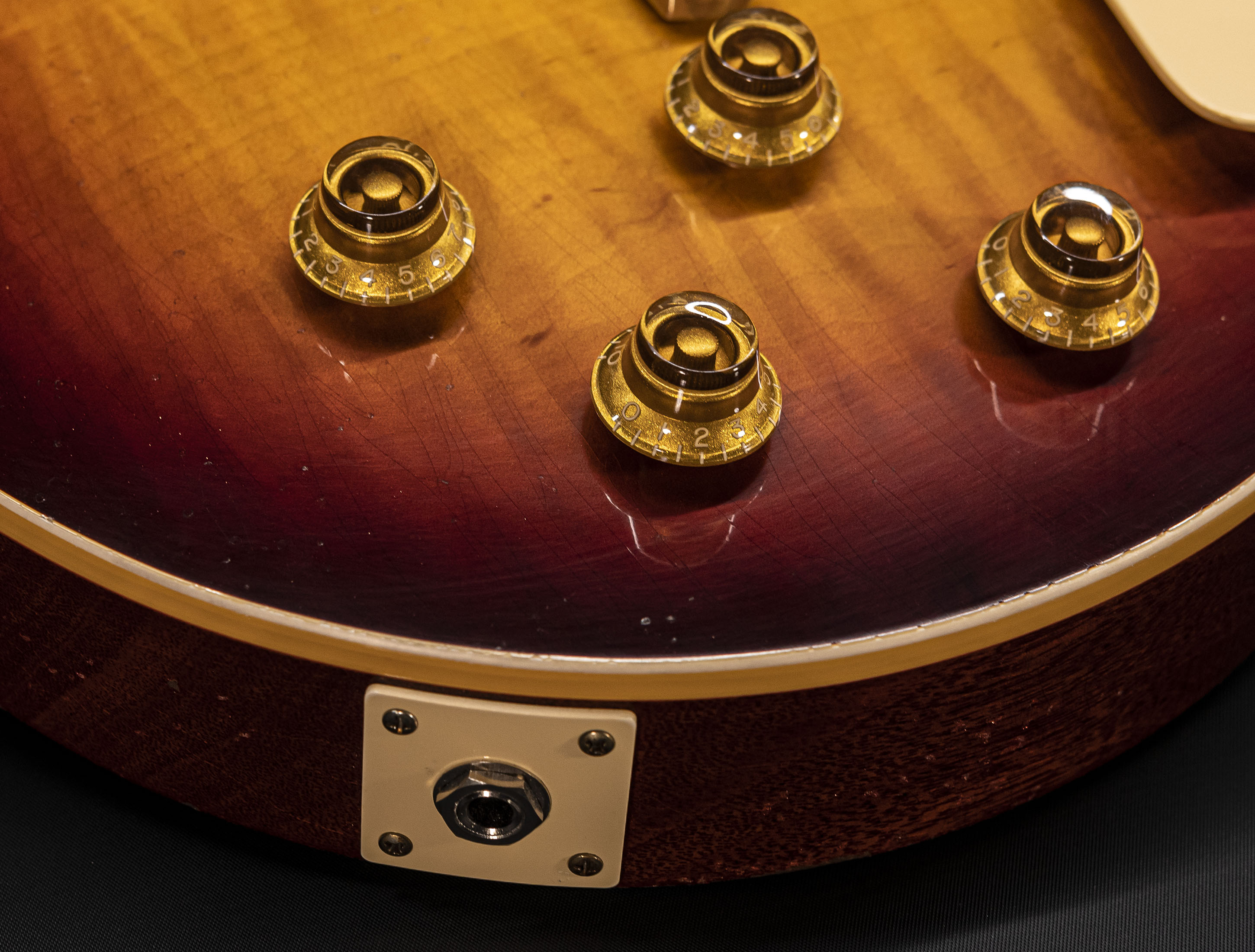 a131887_Gibson-Les-Paul-1959-Reissue-Murphy-Lab-Light-Aged-Cherry-Teaburst a131887 gibson-les-paul-1959-reissue-murphy-lab-light-aged-cherry-teaburst