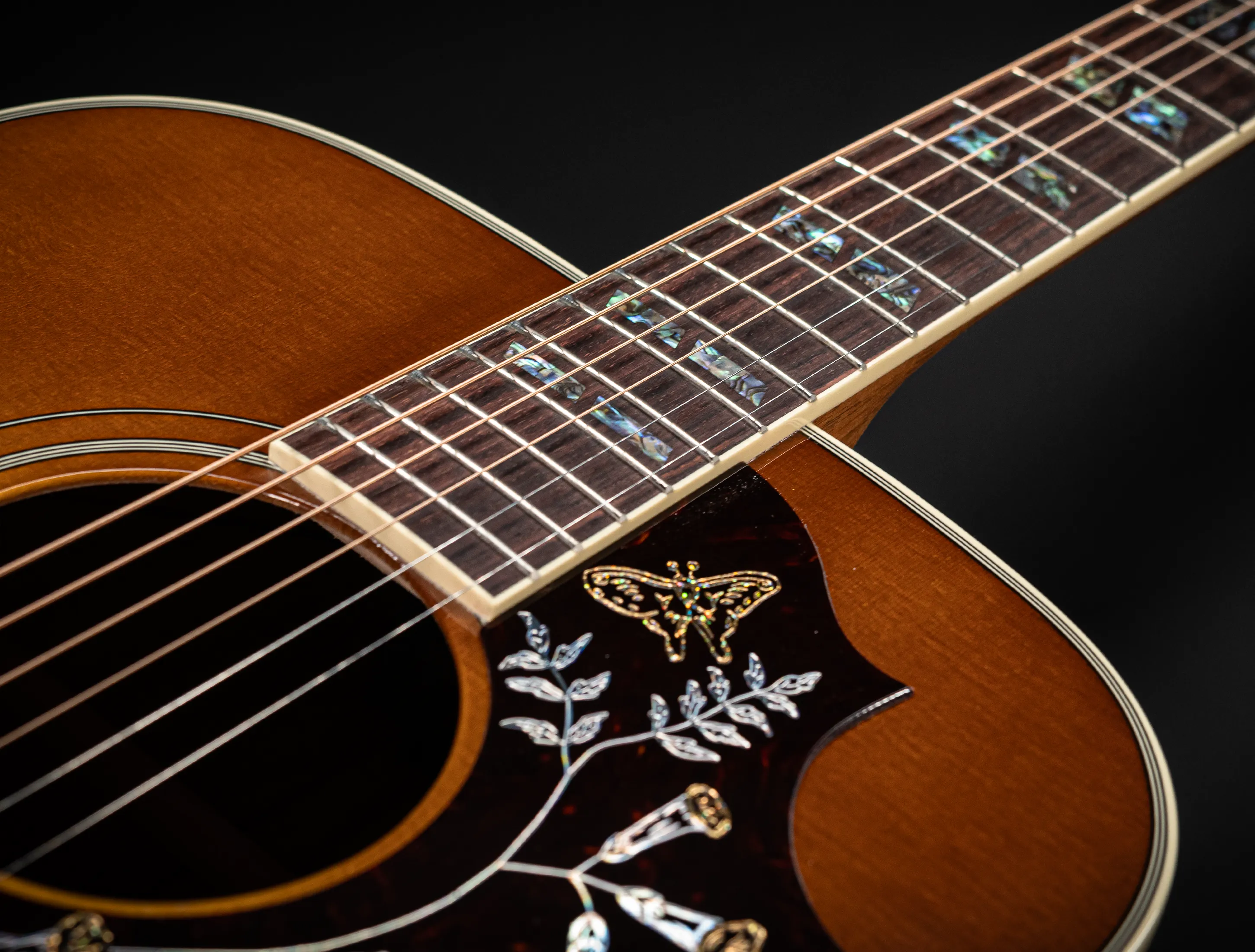 Gibson Hummingbird Elegant Koa - Honey Burst