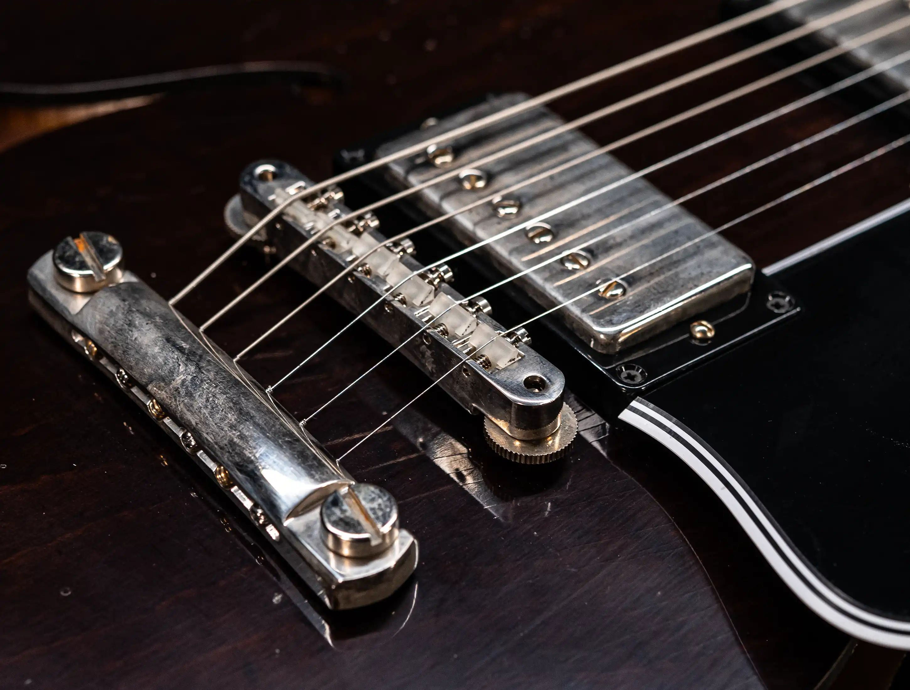 Galerie anzeigen (29 Bilder) a154451 Gibson-ES-335-1964-Custom-Shop-Murphy-Lab-Light-Aged-Figured-Maple-Antique-Walnut-Stain
