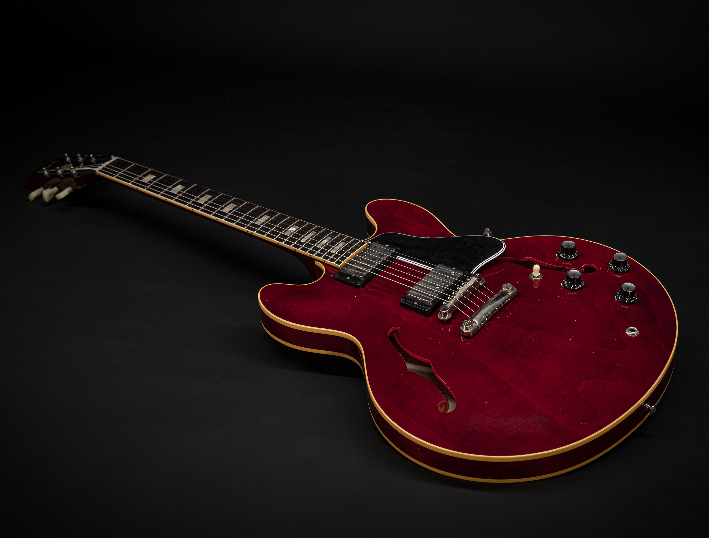a134665_Gibson-ES-335-1964-Murphy-Lab-Ultra-Light-Aged-Sixties-Cherry a134665 gibson-es-335-1964-murphy-lab-ultra-light-aged-sixties-cherry