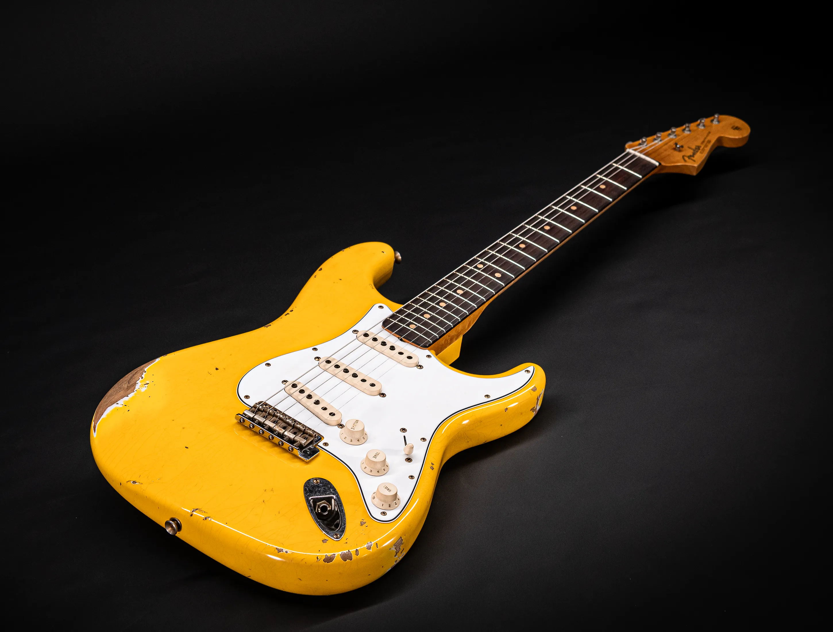 Fender MBD 1963 Stratocaster Between Relic & Heavy Relic - Aged Graffity Yellow