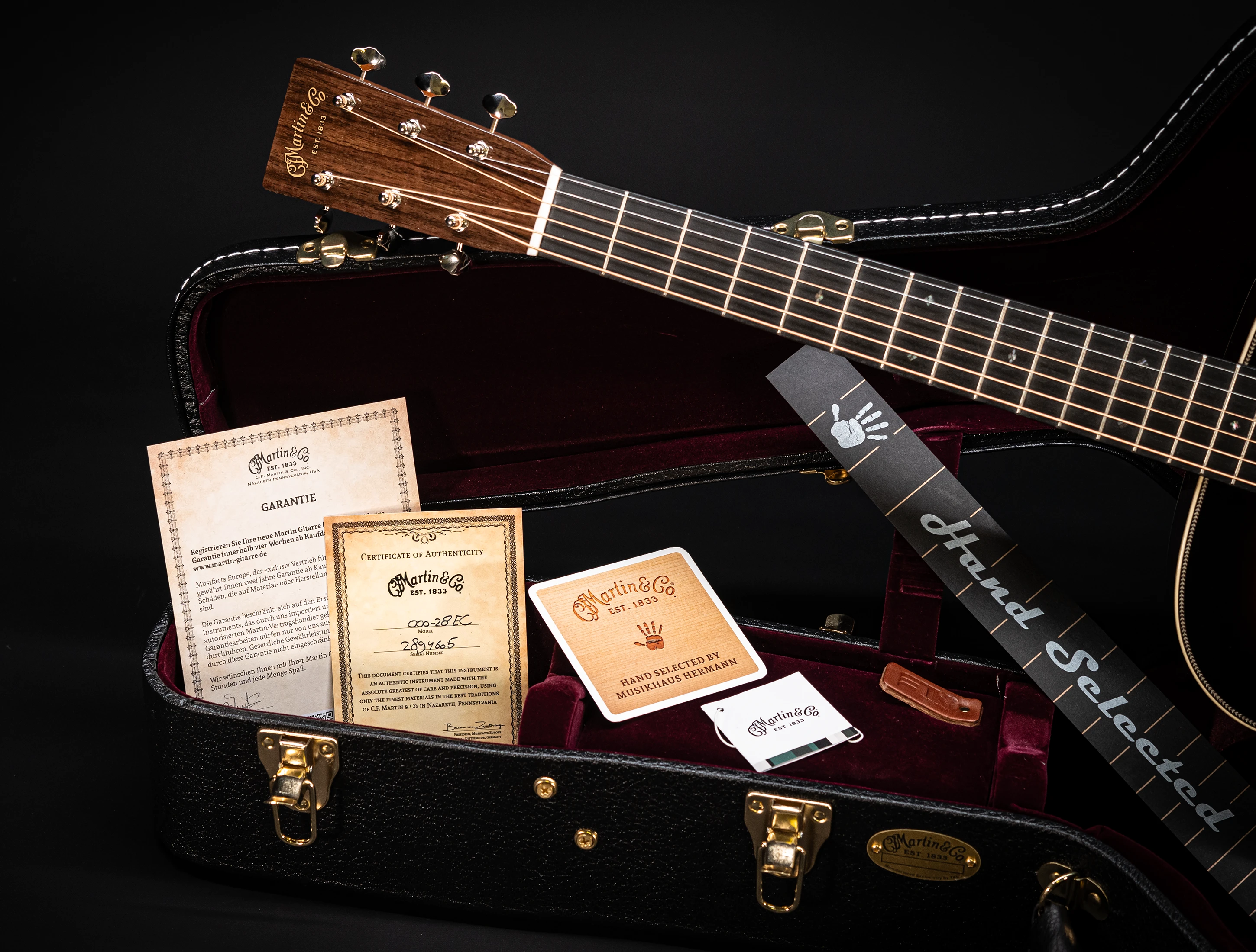 Galerie anzeigen (24 Bilder) a172395 Martin 000-28EC E LRB Eric Clapton - LR Baggs VTC Musikhaus-Hermann