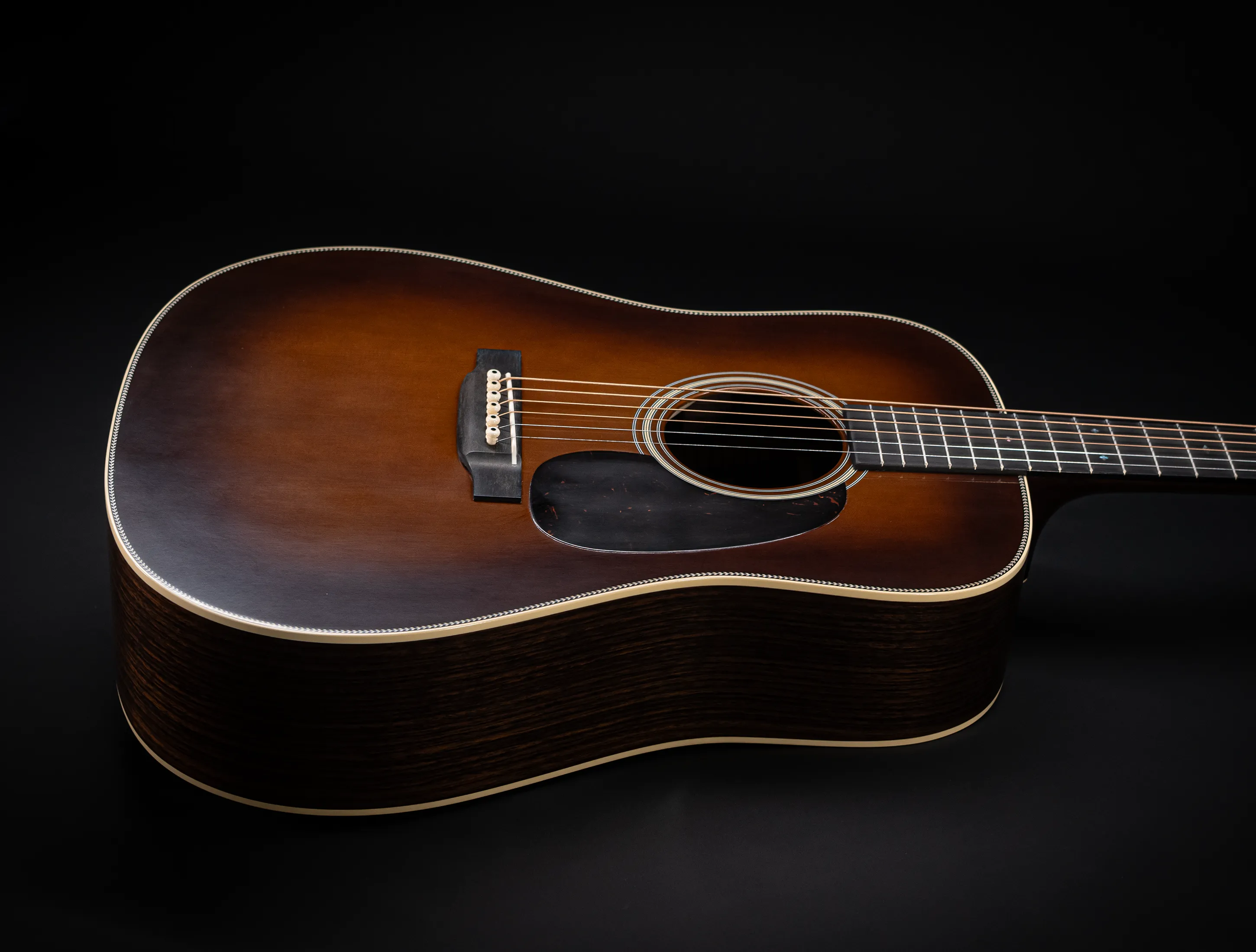 Martin Custom Shop Expert D-28 Authentic 1937 - Ambertone Burst