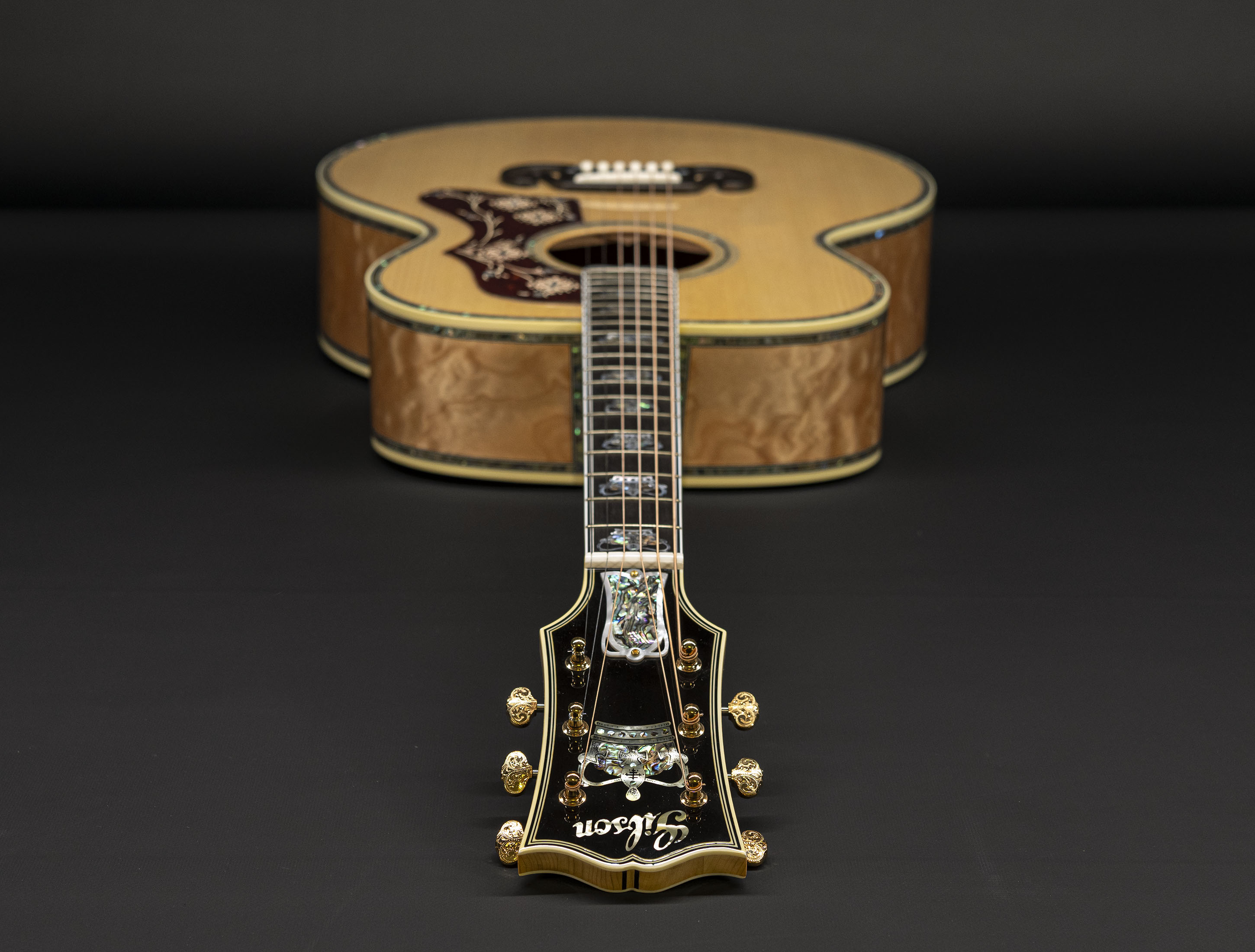 a115357_Gibson-SJ-200-Monarch-Mastershop-All-Antique-Natural a115357 gibson-sj-200-monarch-mastershop-all-antique-natural