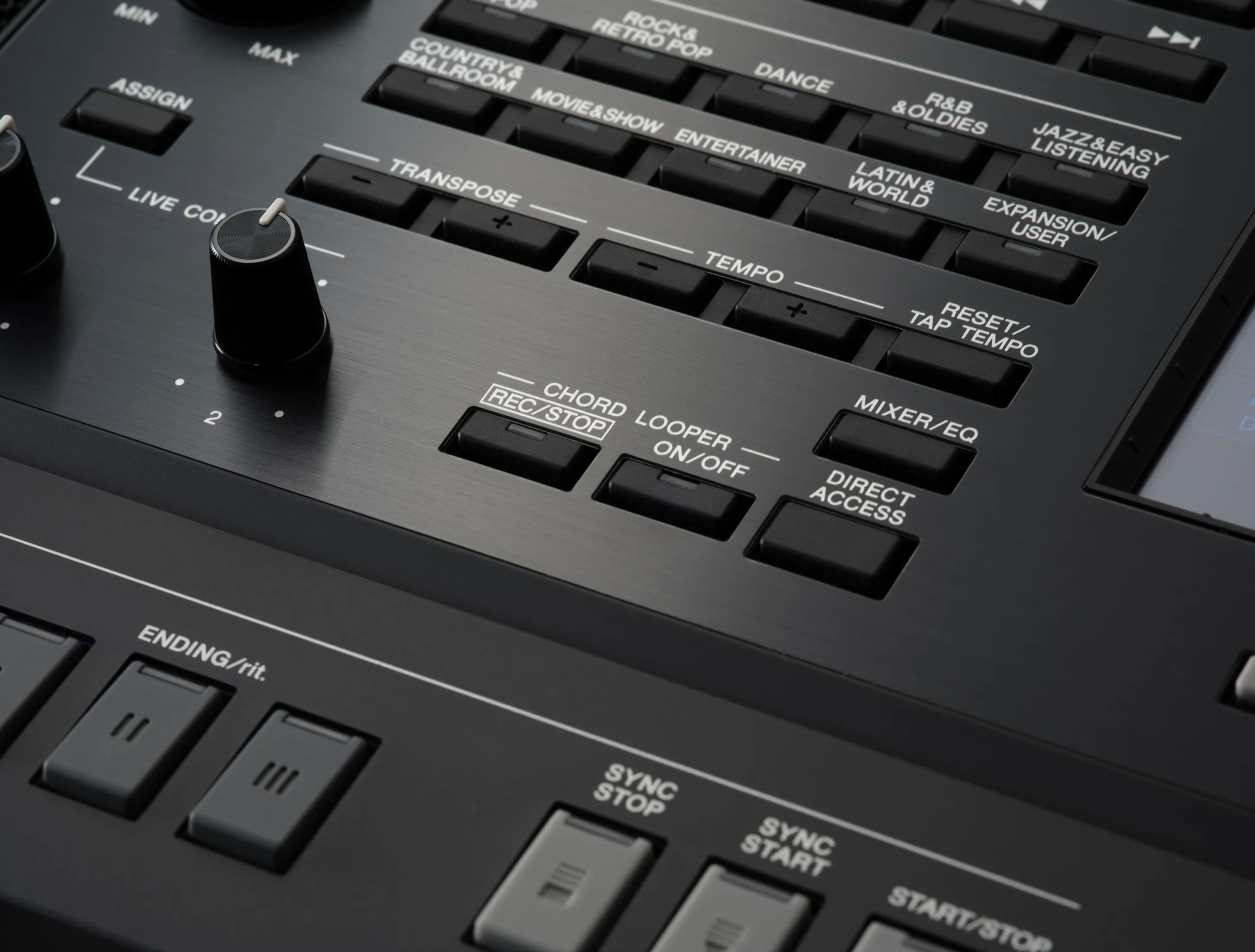 Show gallery (19 images) Yamaha PSR-SX-920 007