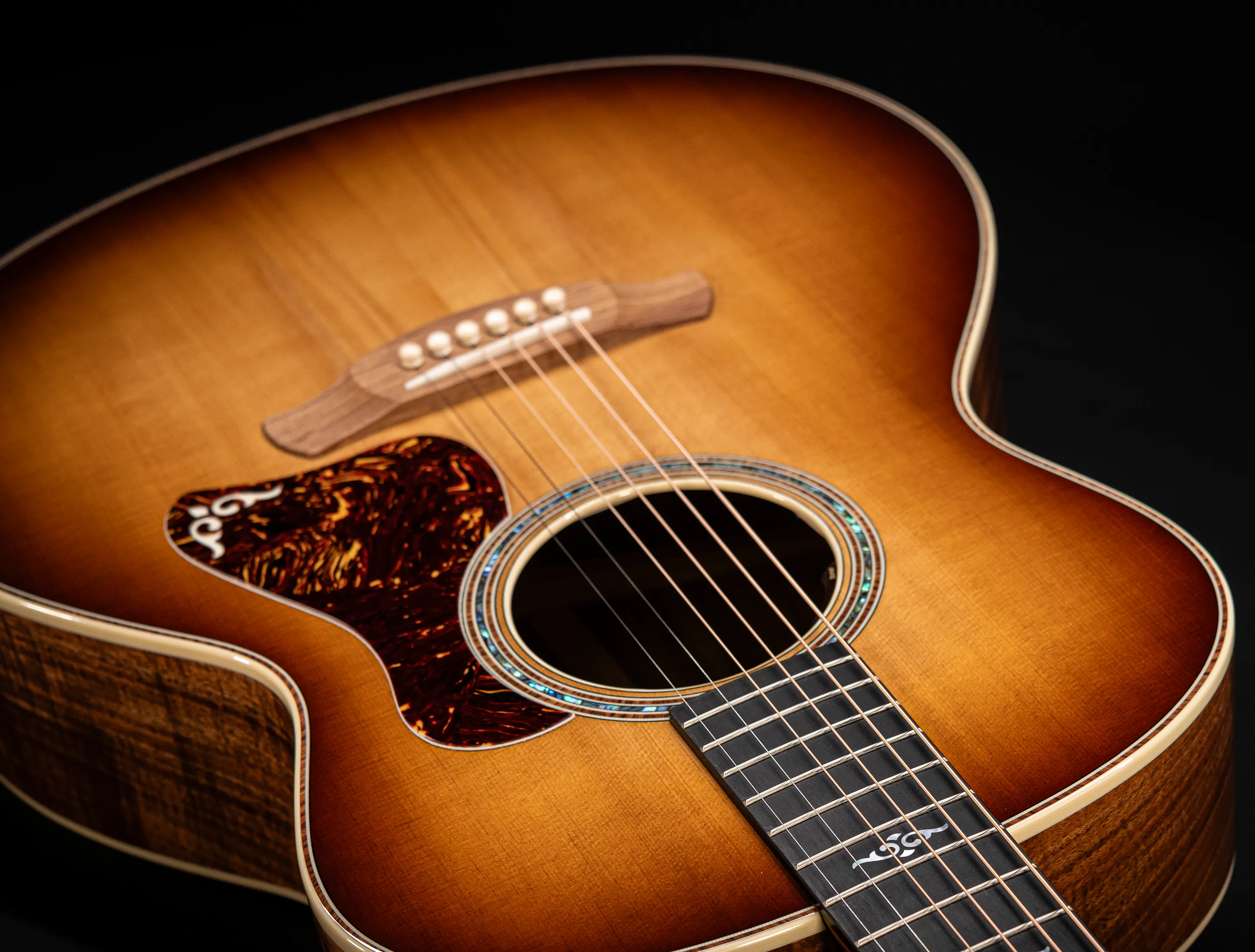 a172072 Taylor Gold Label 814e Koa Sunburst Top - Musikhaus Hermann