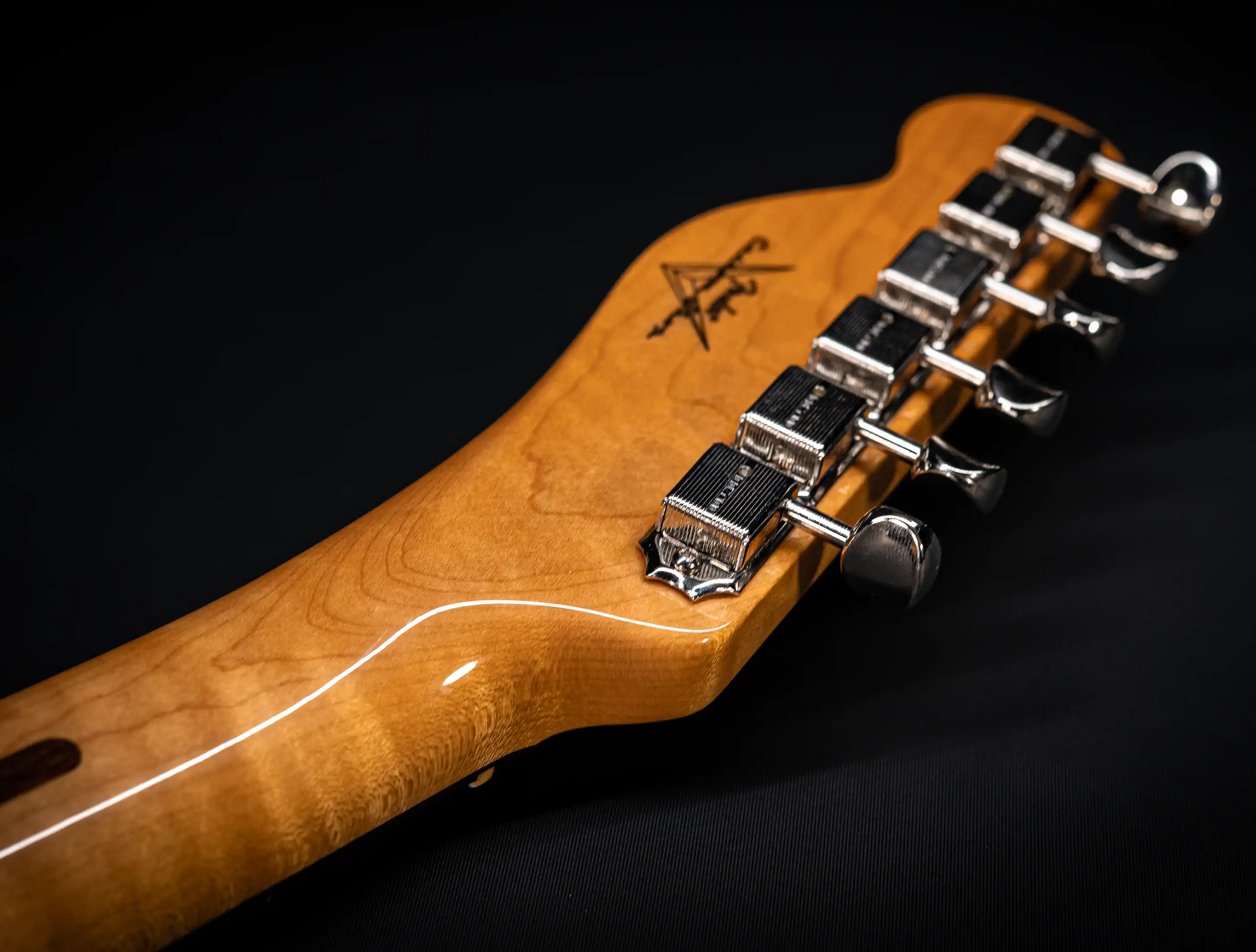 a154594 Fender-MBD-Limited-1963-Telecaster-Timeless-NOS-flame-Neck-Sunburst