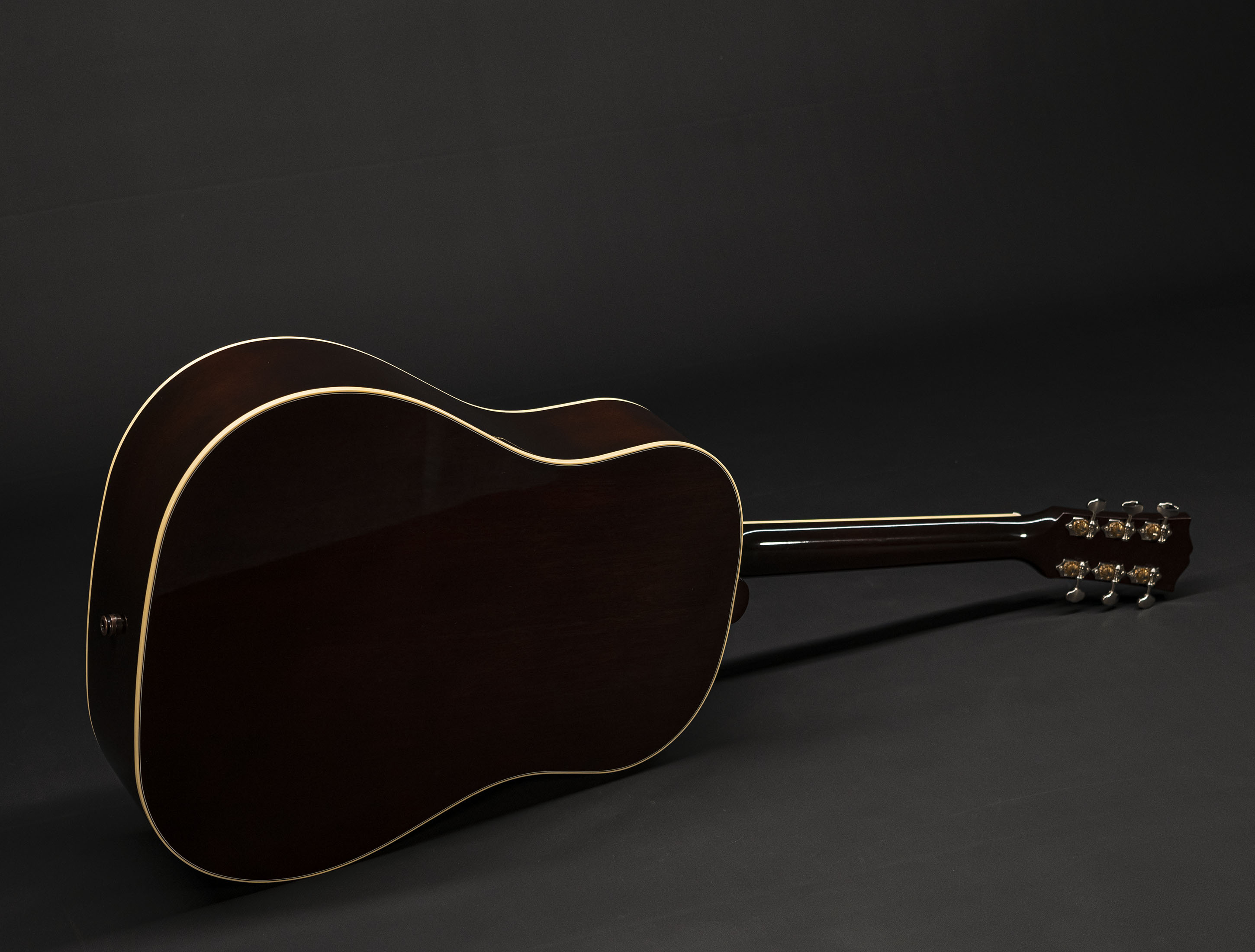 Show gallery (25 images) a125033 gibson-southern-jumbo-original-vintage-sunburst