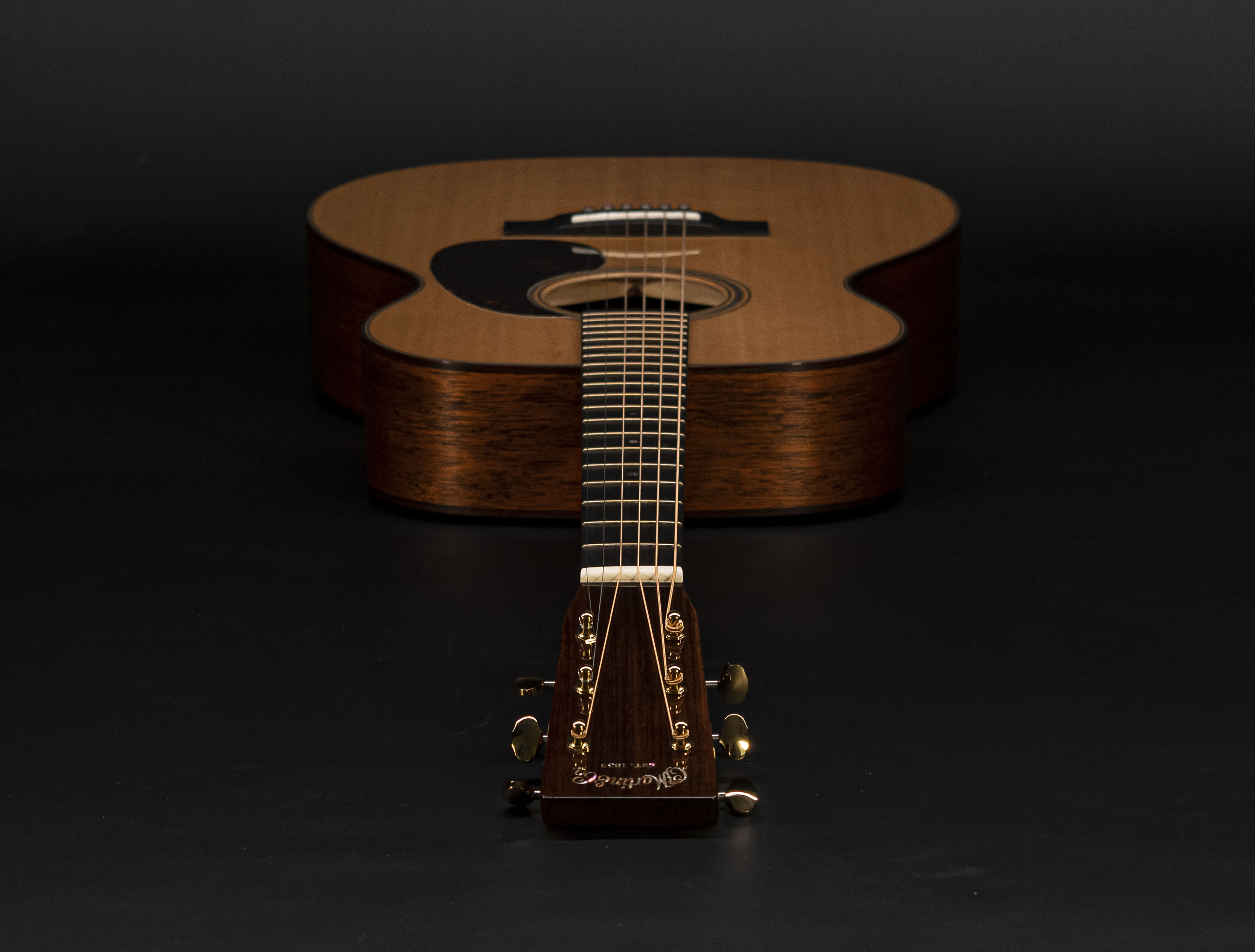 Show gallery (23 images) a112971-martin-000-18-modern-deluxe