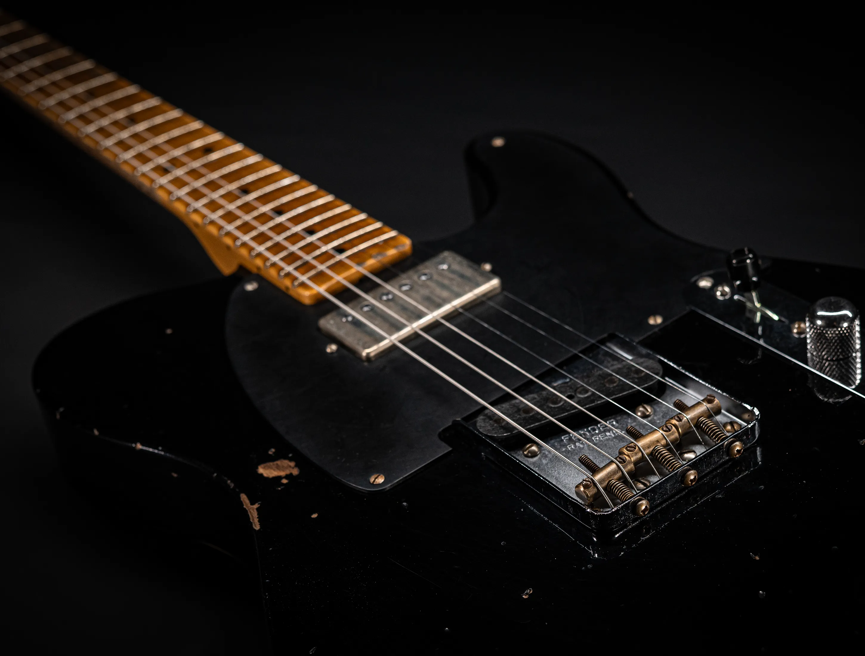 Fender MBD 1952 Telecaster Humbucker Between Relic & Heavy Relic - Black