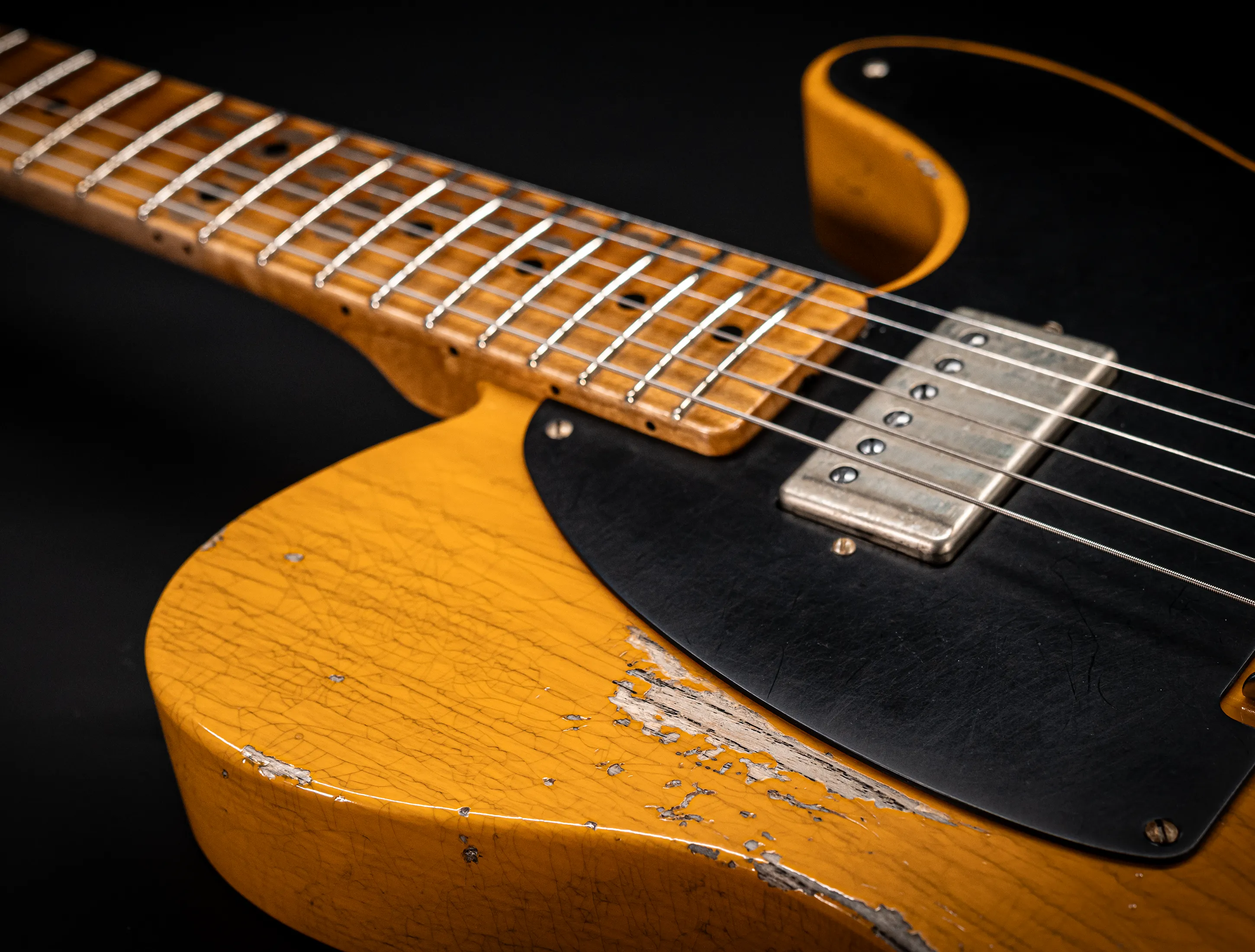 Fender MBD 1952 Humbucker Telecaster Heavy Relic 1pc Ash Body - Butterscotch Blonde