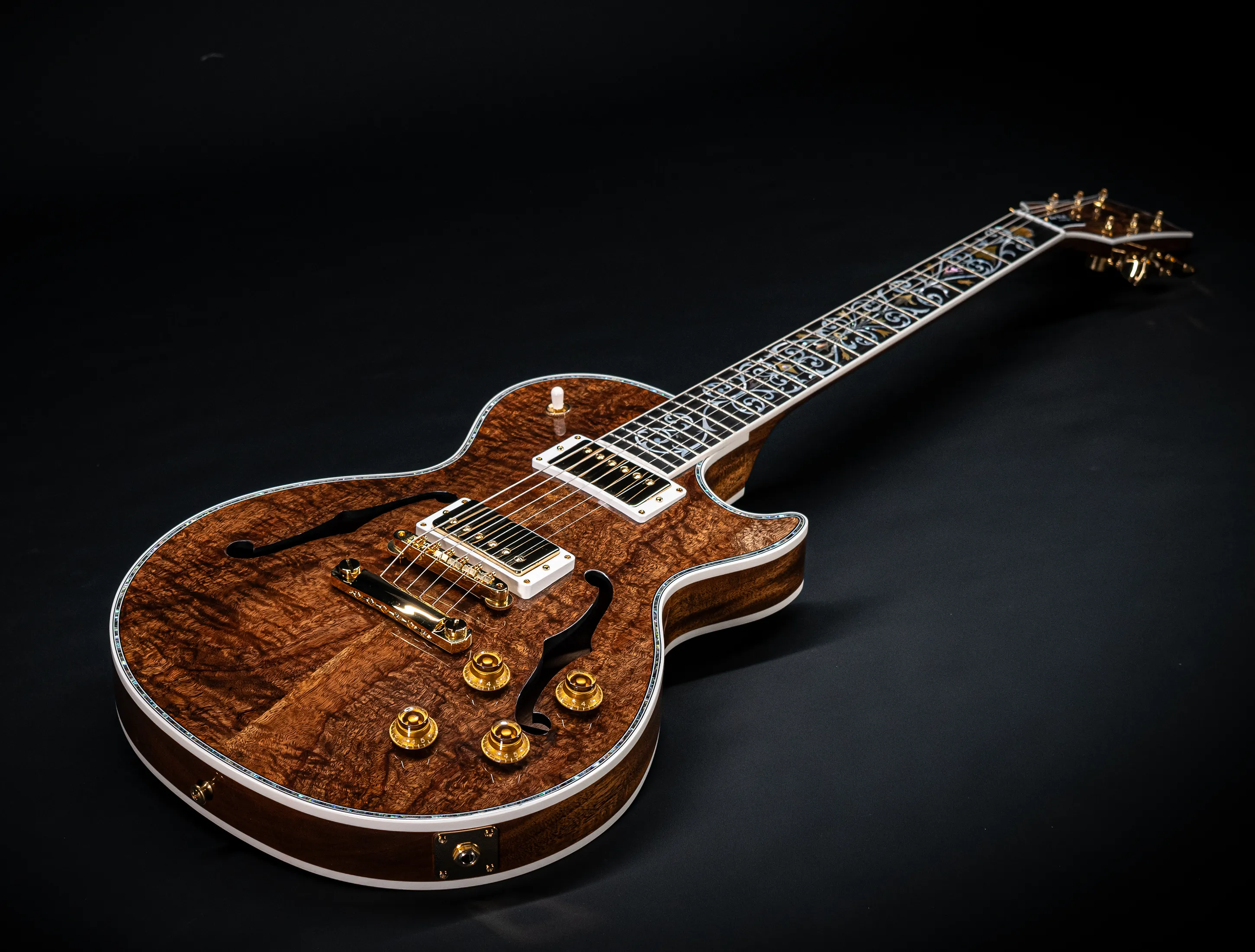 Gibson Les Paul ULTIMA BELLA VOCE Mastergrade Koa F-Hole GLOSS  - ONE-OF-A-KIND