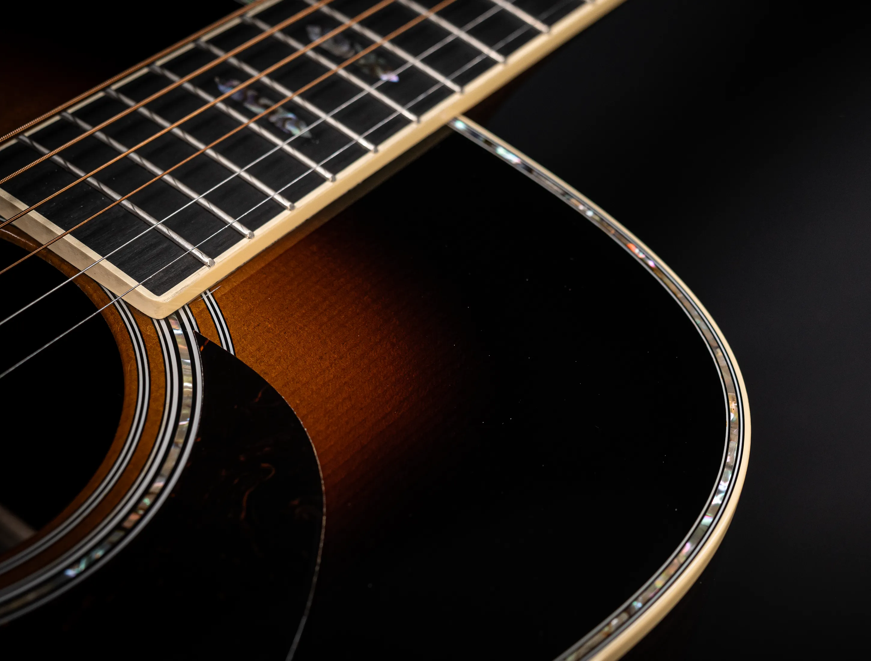 a172093 Martin D-41 (Reimagined) Sunburst Musikhaus-Hermann