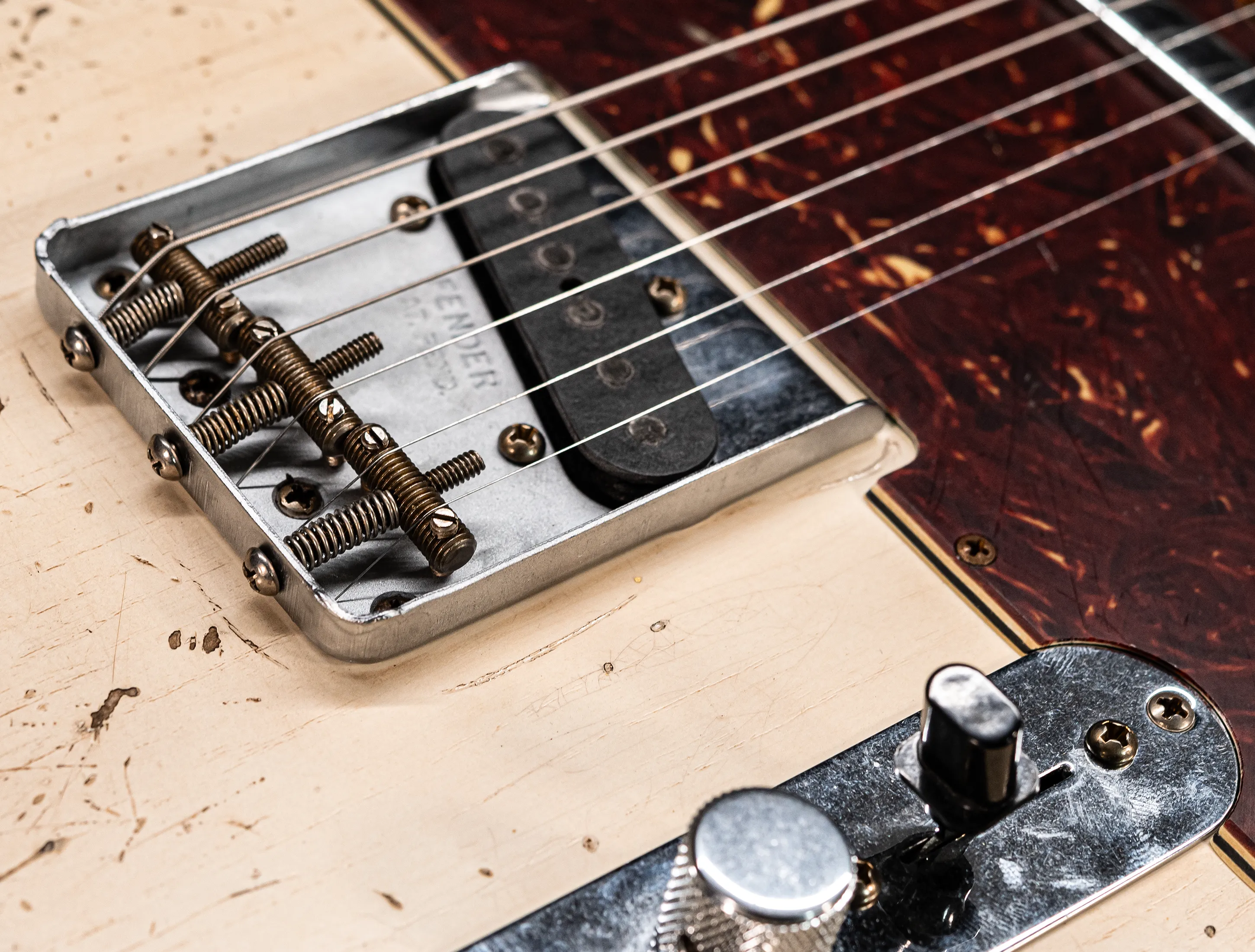 a162508 Fender Masterbuilt Jason Smith 1963 Telecaster Heavy Relic - Smoked Olympic White