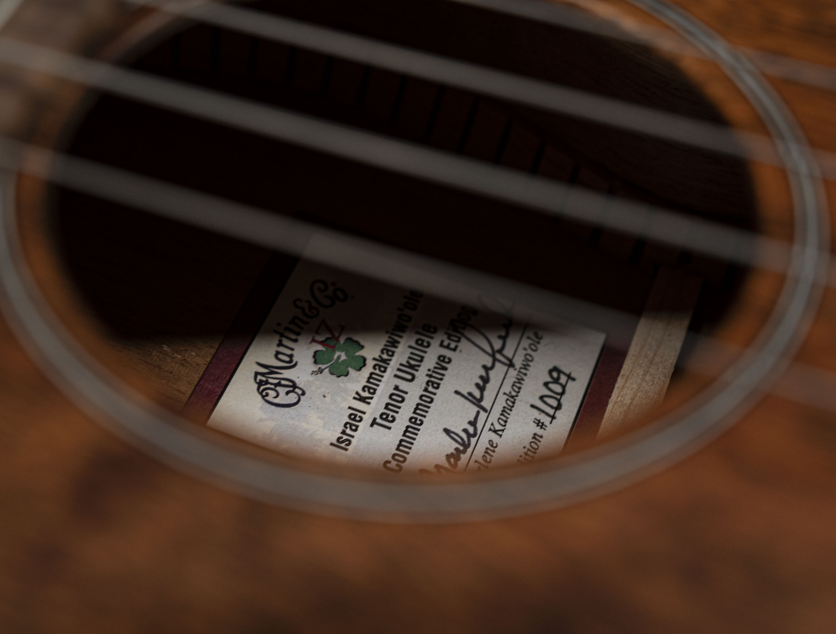 Galerie anzeigen (18 Bilder) a133447 martin-1t-iz-tenor-uke