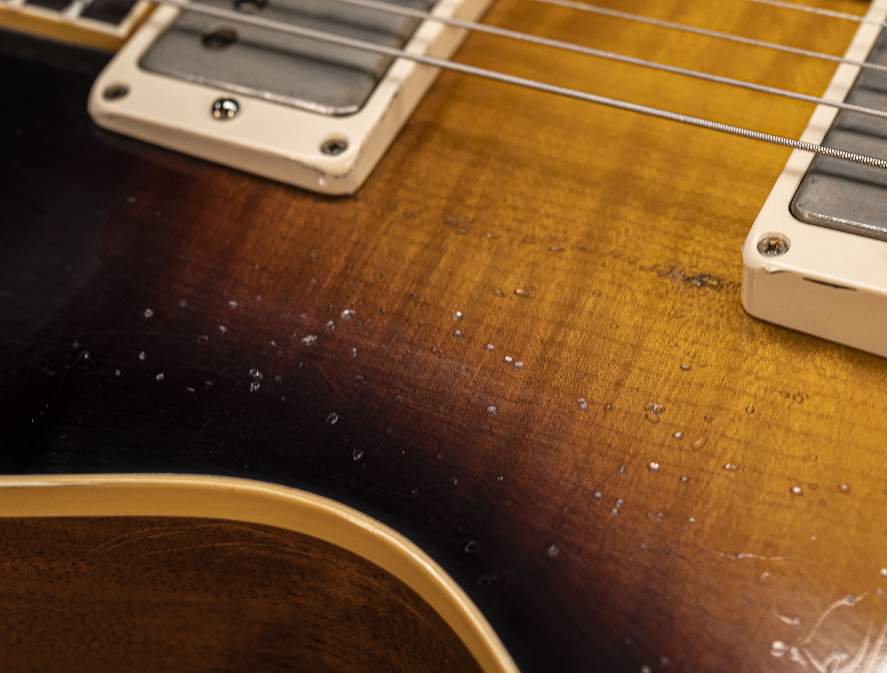 a133322_Gibson-Les-Paul-1959-Reissue-Murphy-Lab-Ultra-Heavy-Aged-Kindred-Burst a133322 gibson-les-paul-1959-reissue-murphy-lab-ultra-heavy-aged-kindred-burst