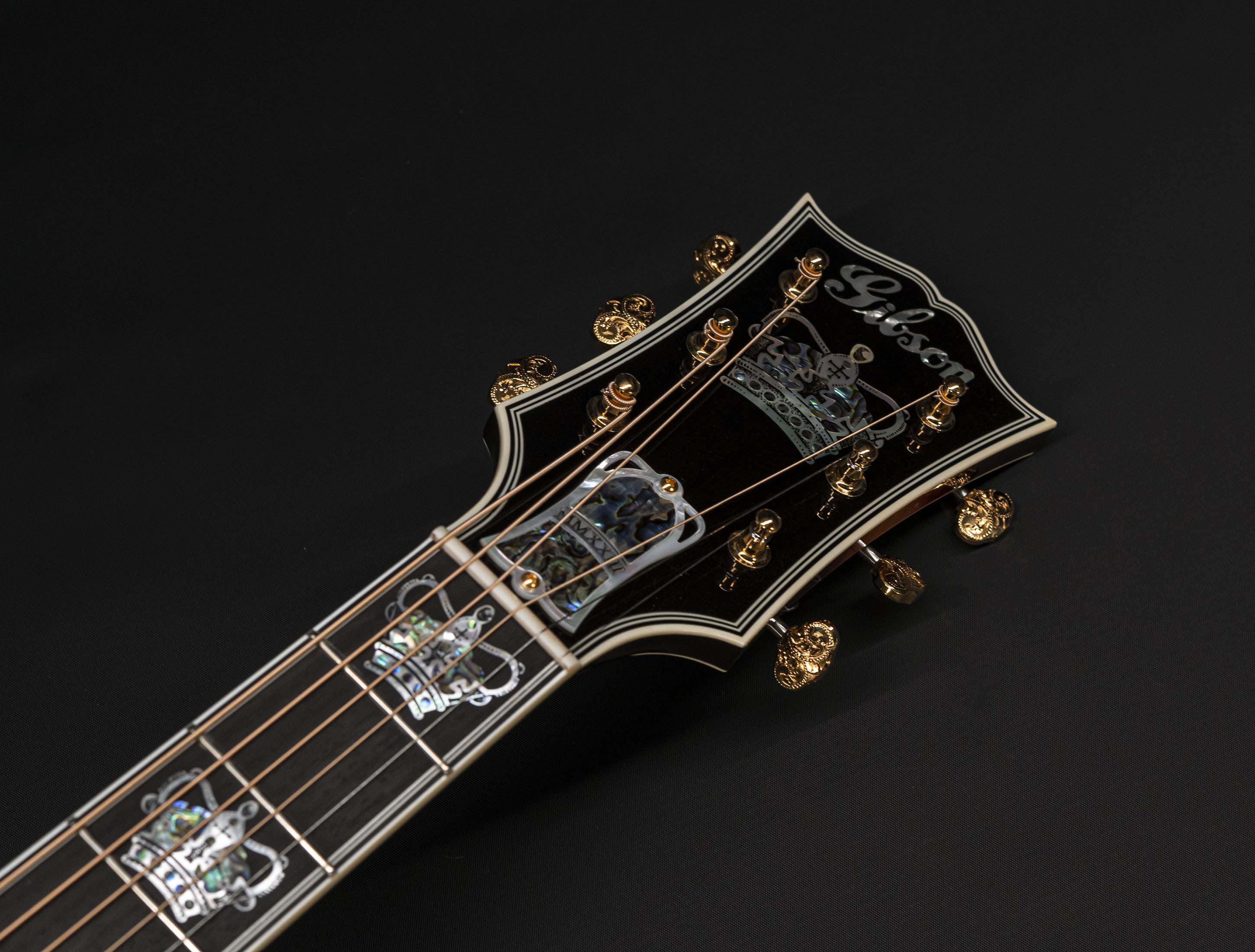 a142781_Gibson-SJ-200-Monarch-Mastershop-Rosewood-Triple-Sunburst a142781 gibson-sj-200-monarch-mastershop-rosewood-triple-sunburst
