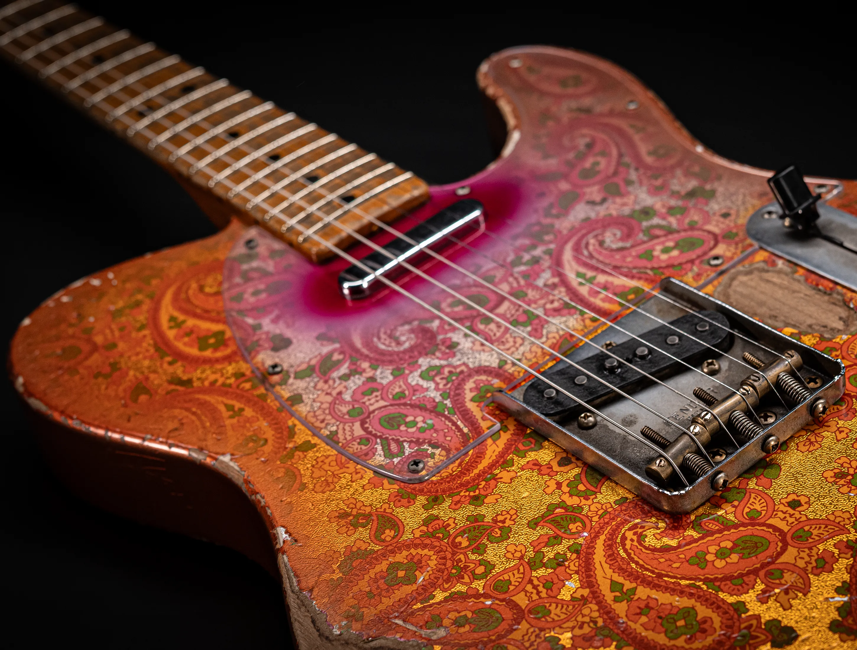 Fender Senior Masterbuilt Dale Wilson 1968 Telecaster Heavy Relic - Pink Paisley