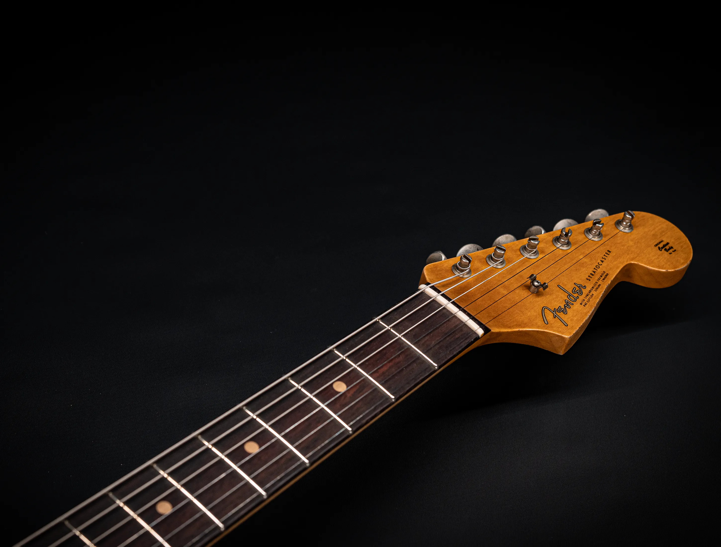 Fender MBD 1963 Stratocaster Between Relic & Heavy Relic - Aged Graffity Yellow
