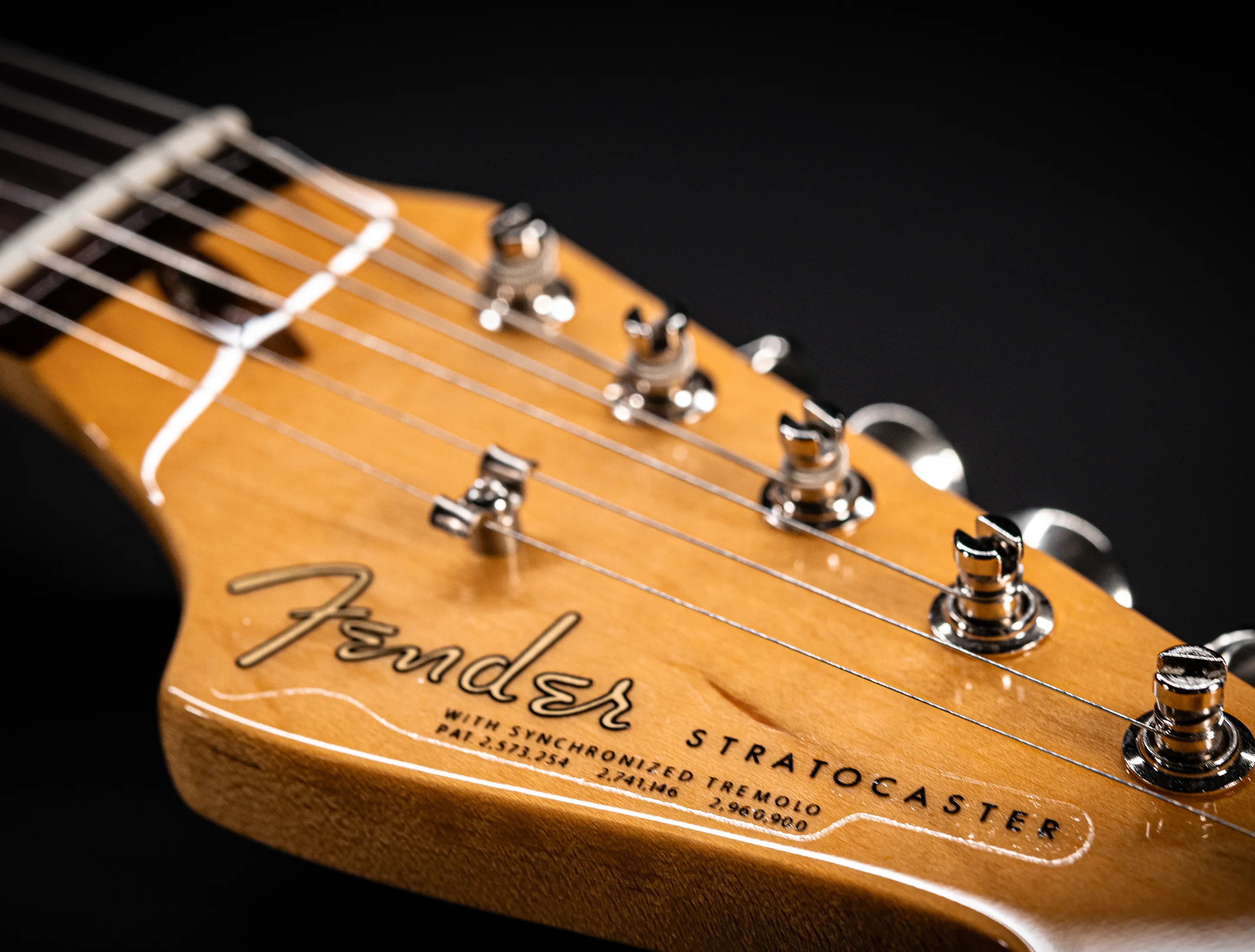 Fender MBD 1963 Stratocaster Prestige NOS flame Neck - Shell Pink