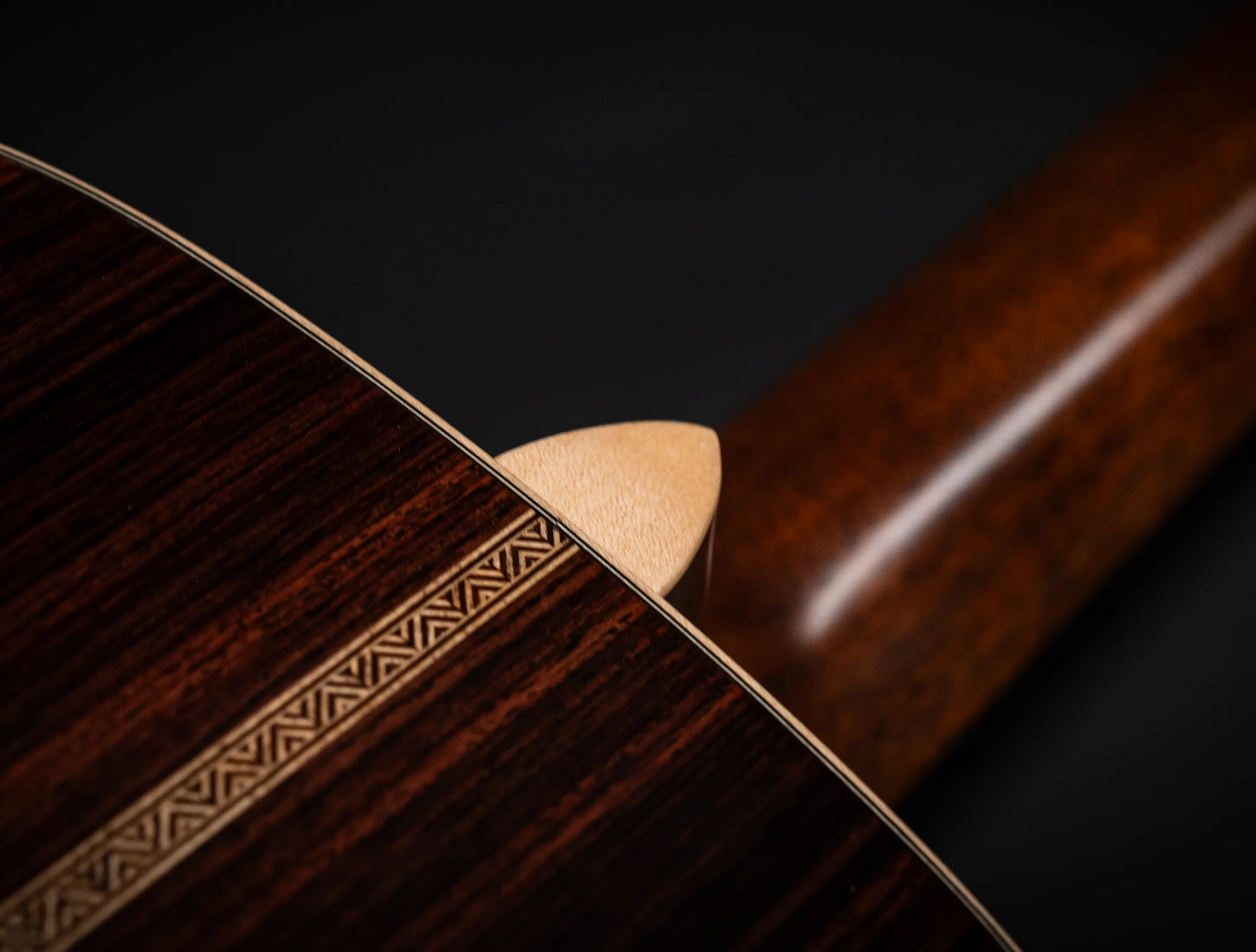 Show gallery (31 images) a170904 Martin 012-28 12-Fret Modern Deluxe Musikhaus-Hermann