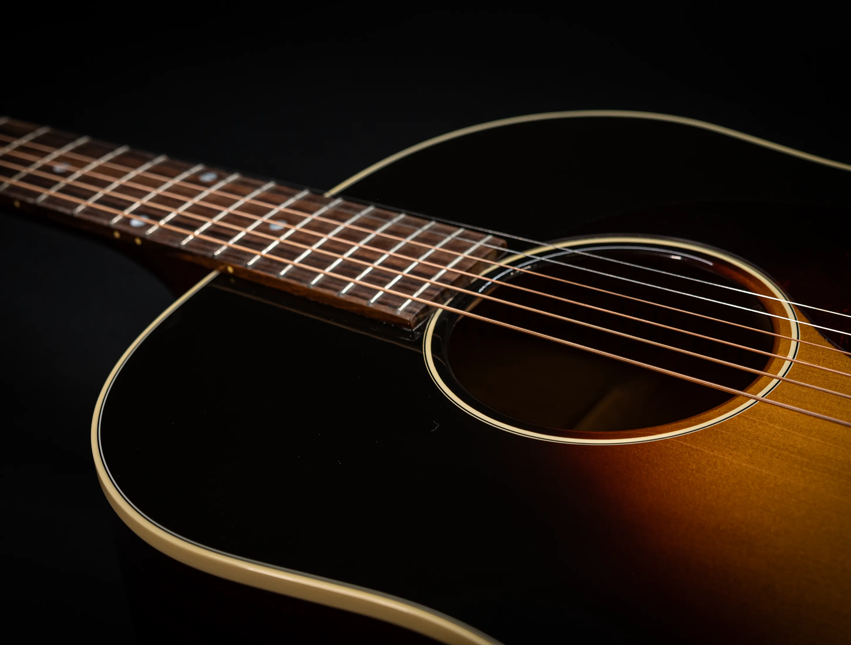 Galerie anzeigen (33 Bilder) a174912-Gibson-J-45-EARLY-50`s-Golden-Era-Custom-Shop-Adirondack-Vintage-Sunburst-