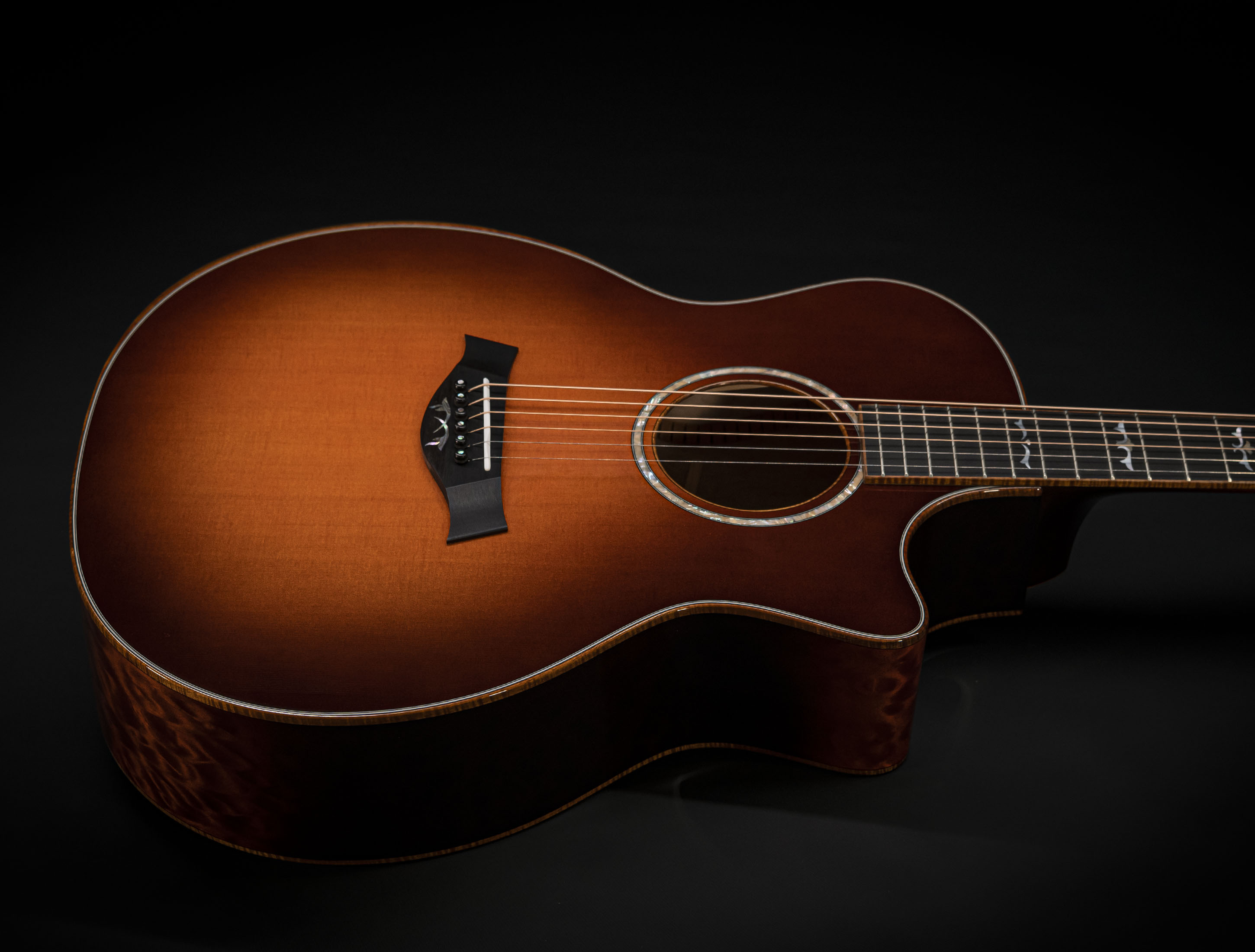 a143255 Taylor-Custom-Baja-Grand-Auditorium