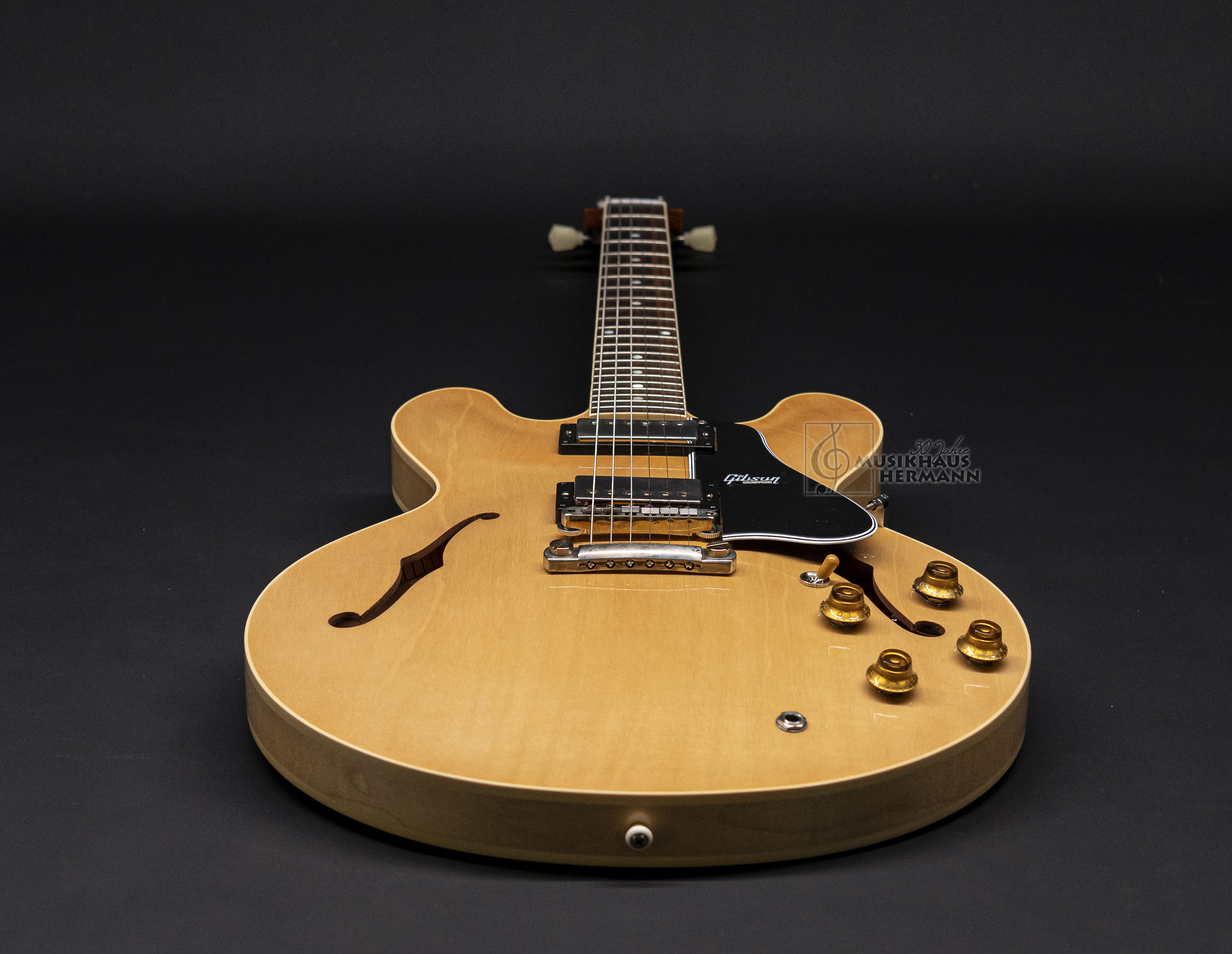 Galerie anzeigen (14 Bilder) a8-2645 gibson-es-335-1959-custom-shop-reissue-vos-vintage-natural
