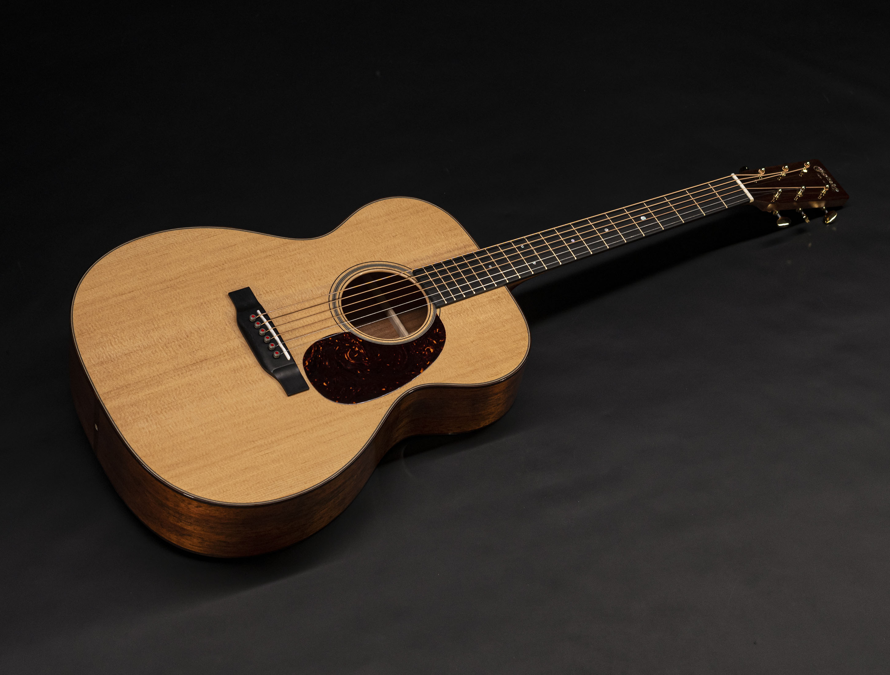 Show gallery (23 images) a112956-martin-000-18-modern-deluxe