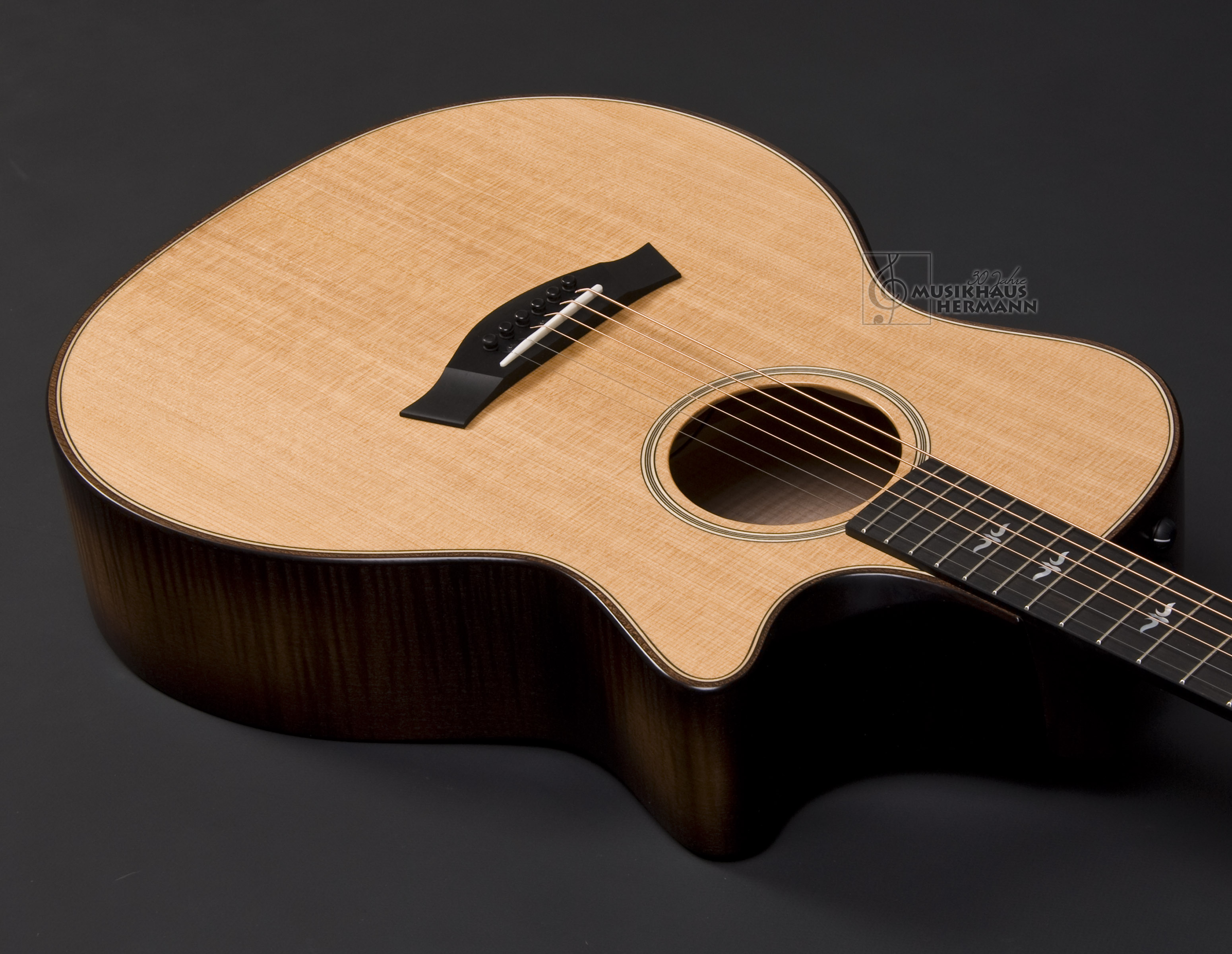 Show gallery (14 images) a7-0319-taylor-614ce-builders-edition-nt-natural