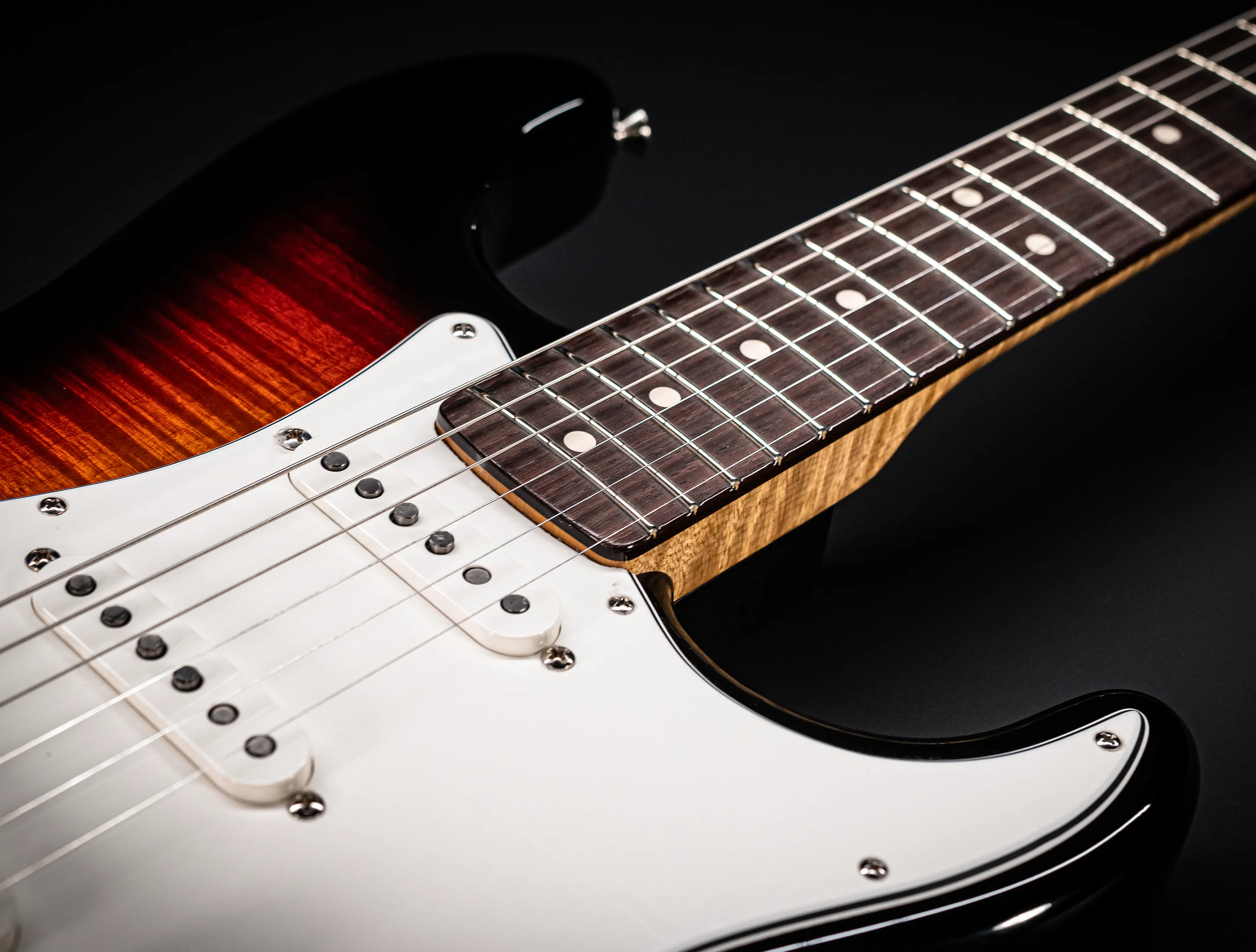 Fender MBD 1963 Stratocaster Prestige GLOSS NOS Flame Top - Sunburst