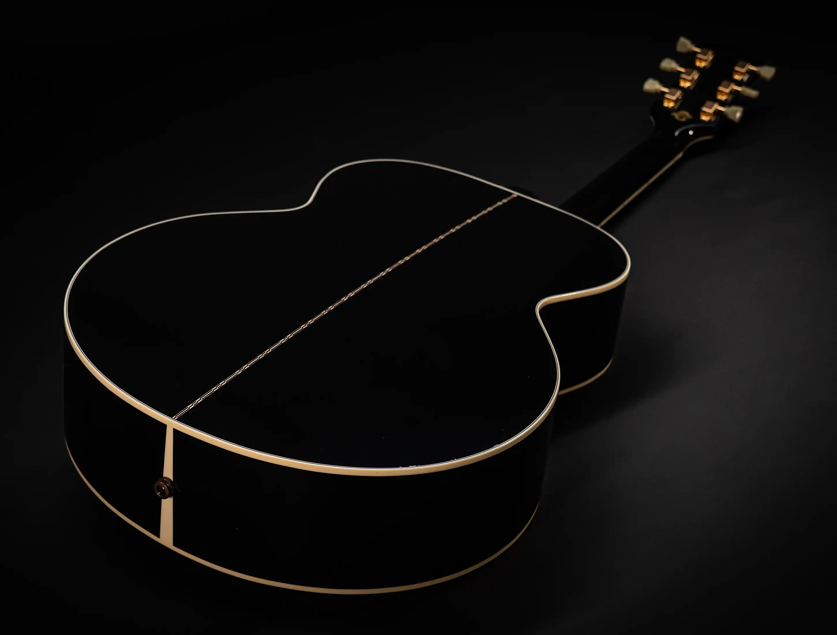 Show gallery (26 images) a154124 Gibson-SJ-200-King-Crown-of-Rock-and-Roll-Custom-Shop