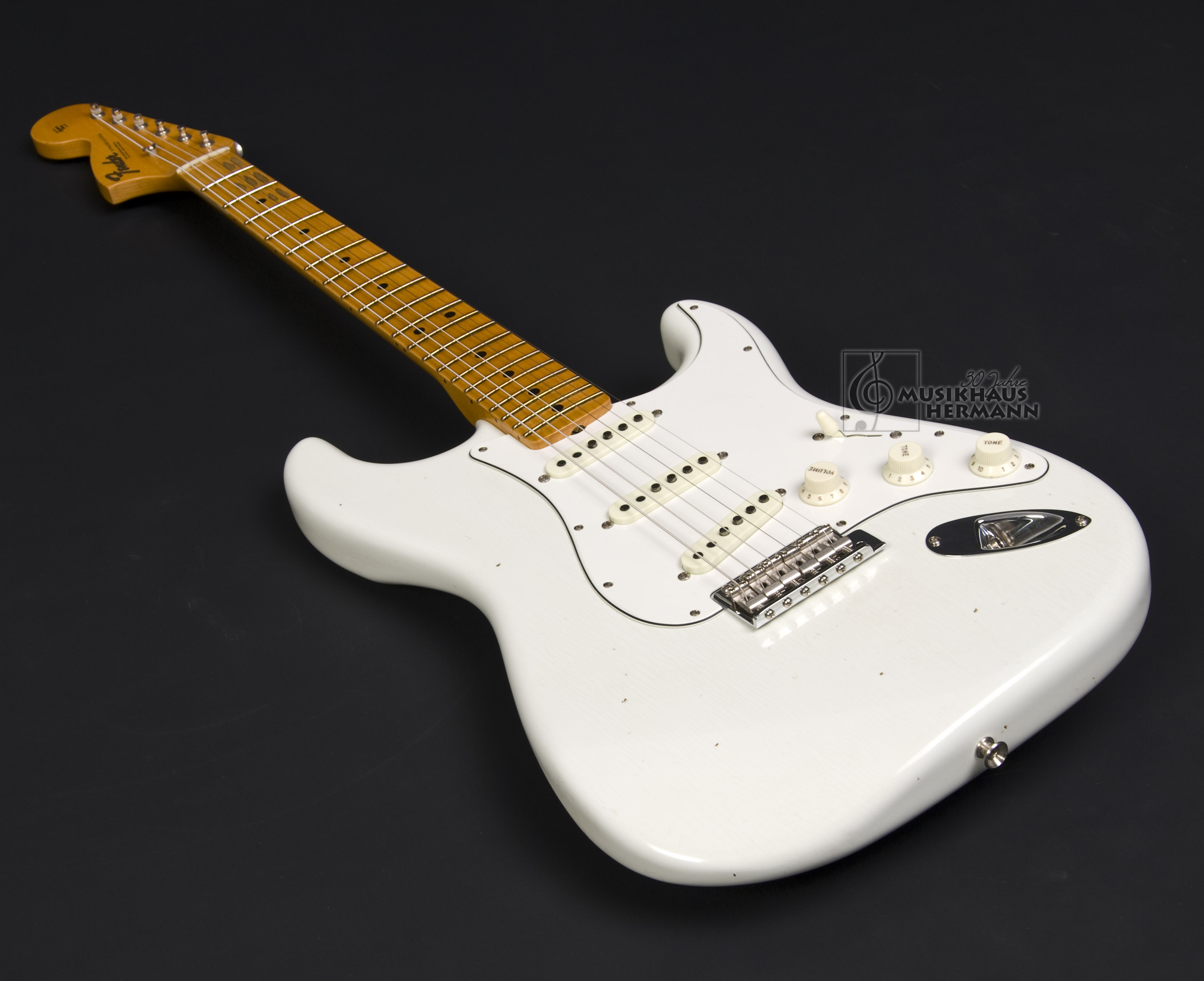 Show gallery (11 images) a6-7793 fender-jimi-hendrix-voodoo-child-stratocaster-olympic-white