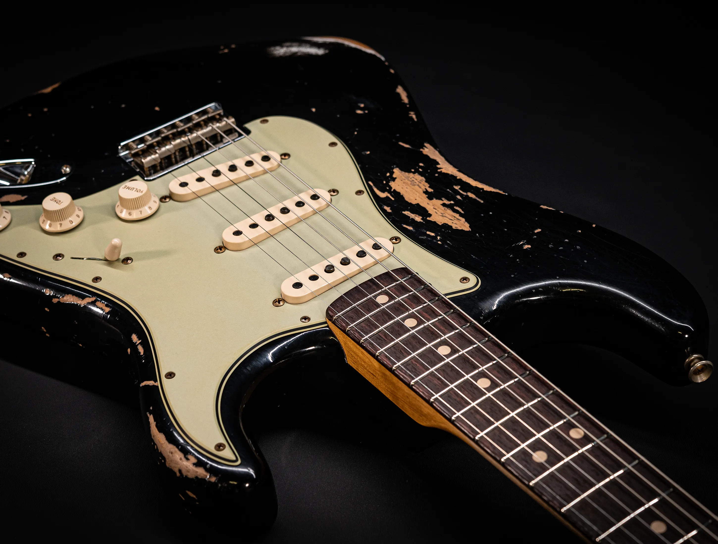 a172980Fender MBD Limited 1963 Hardtail Stratocaster Heavy Relic - Black Muikhaus-Hermann