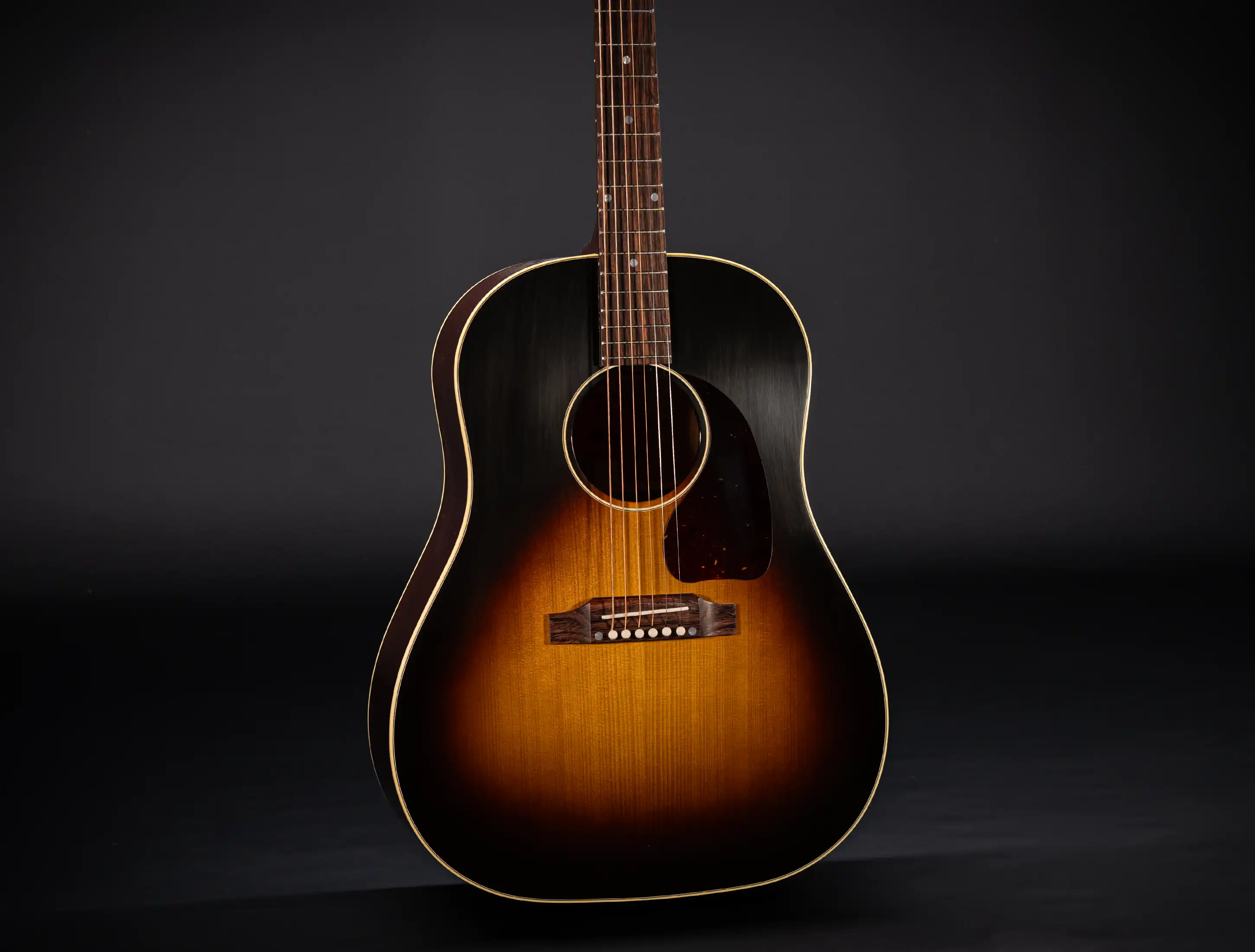 Gibson J-45 EARLY 50`s Golden Era Custom Shop Adirondack Vintage Sunburst