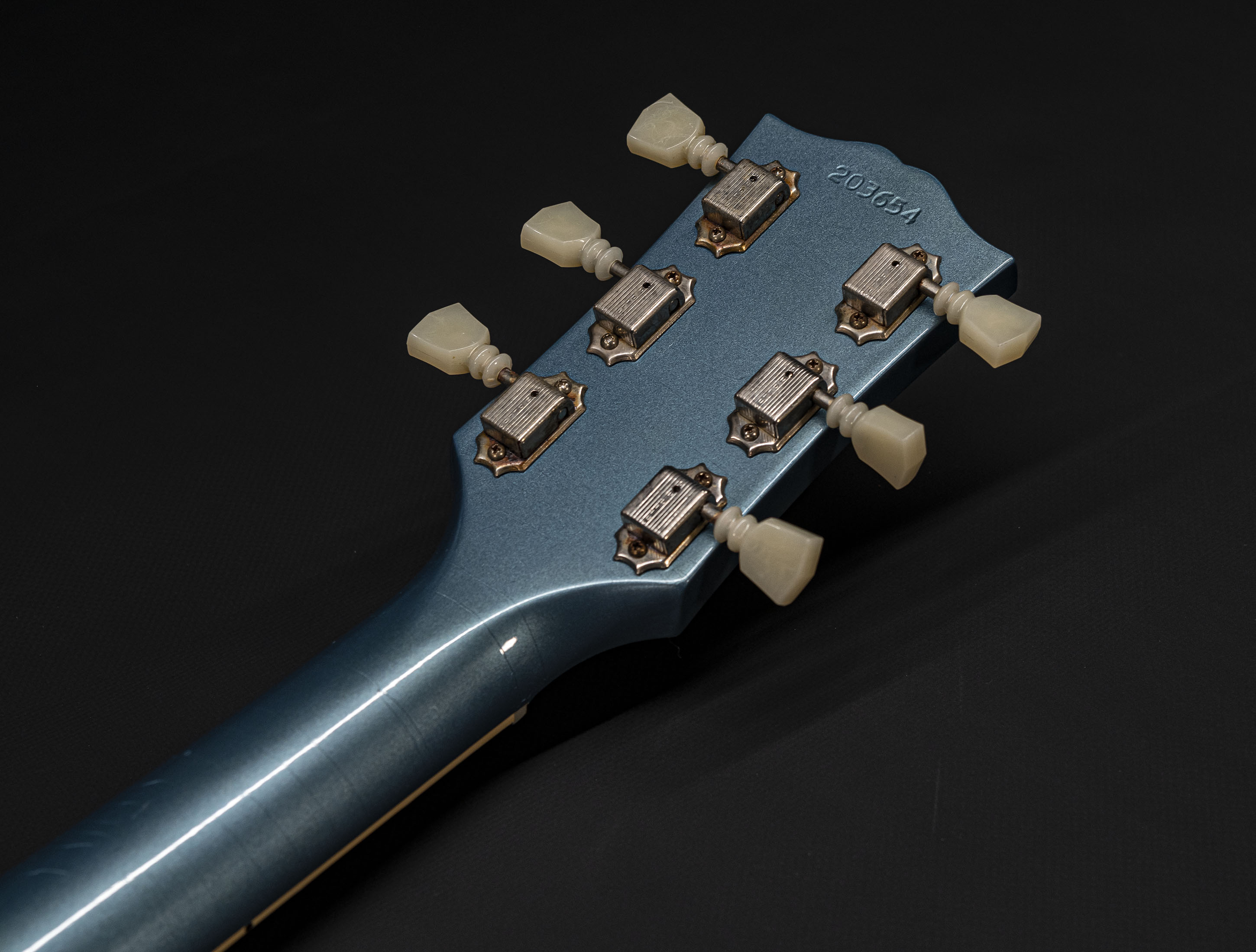 Galerie anzeigen (26 Bilder) a120190-gibson-sg-1964-standard-maestro-vibrola-murphy-lab-ultra-light-aged-pelham-blue