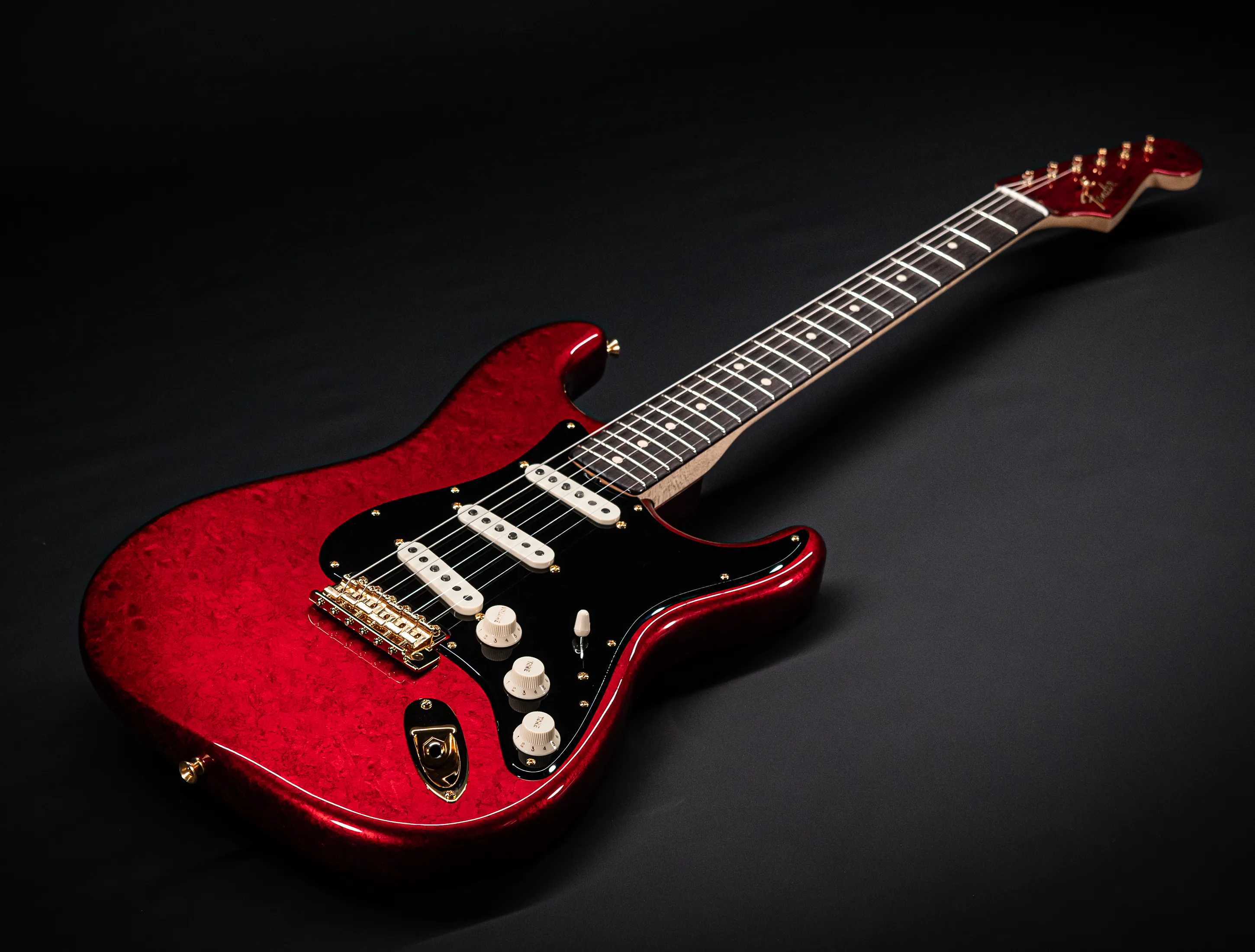 Fender Senior Masterbuilt Dale Wilson 1960 Stratocaster - Candy Apple Red Over 24K Gold Leaf