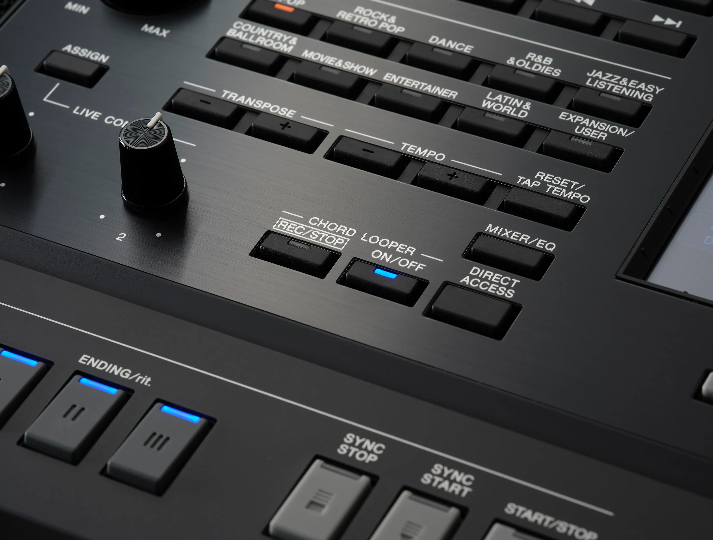 Show gallery (19 images) Yamaha PSR-SX-920 006