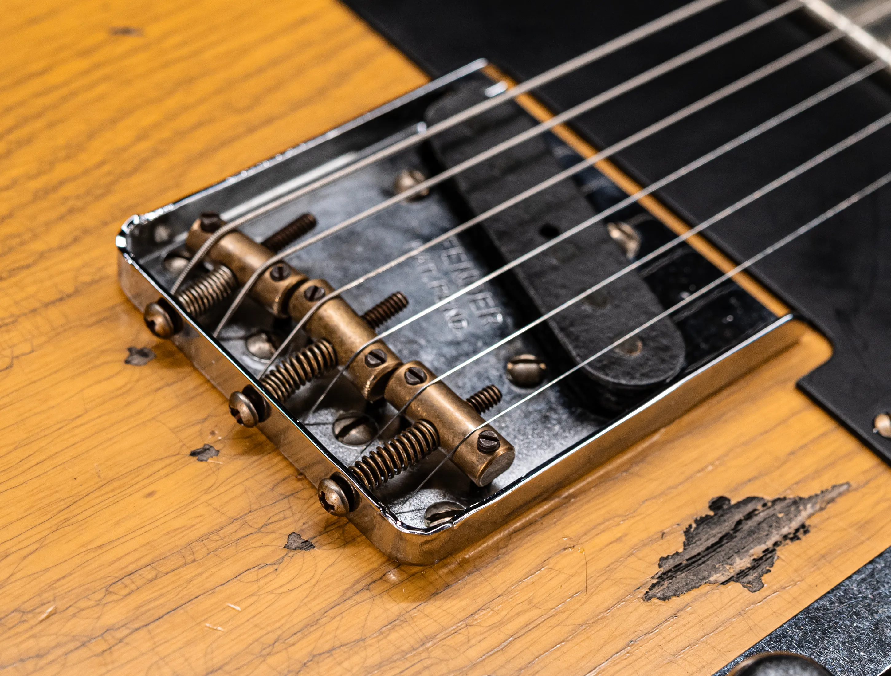 Fender MBD II 1952 Humbucker Telecaster Super Heavy Relic 1pc. Ash Body - Butterscotch Blonde