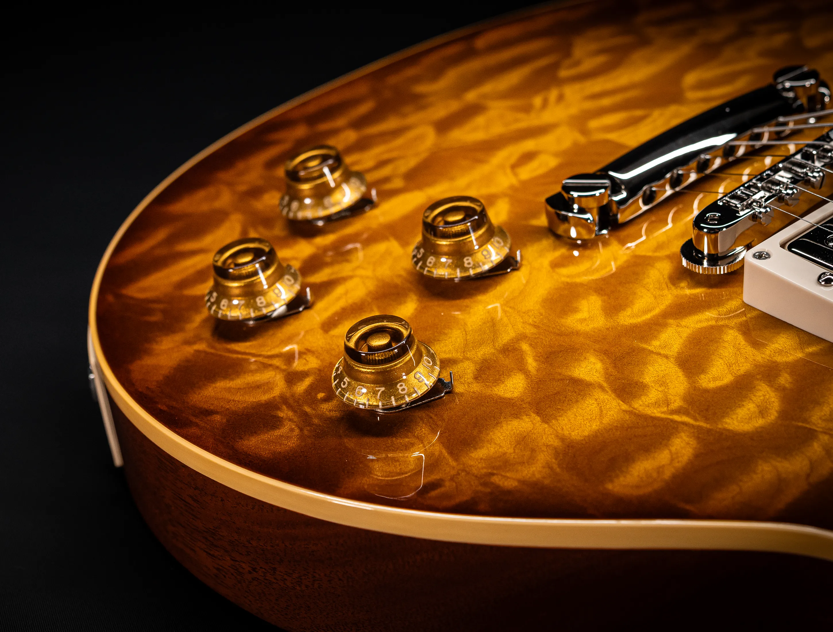 Gibson Les Paul 1959 Reissue 5A-Quilt Maple Top - GLOSS "Factory Special"