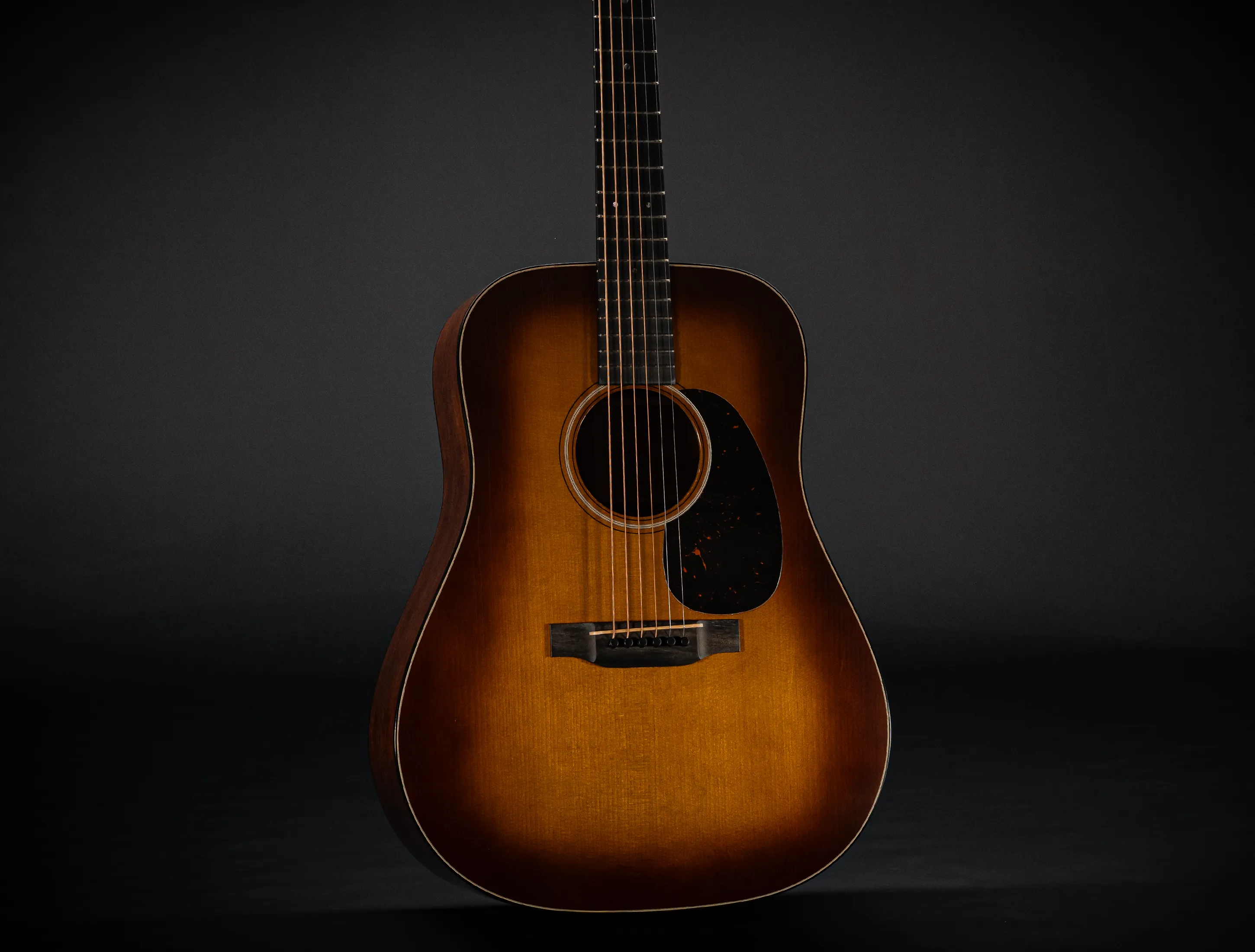 Martin Custom Shop Expert D-18 Authentic 1937 - Ambertone Burst Stage 1 Aging 