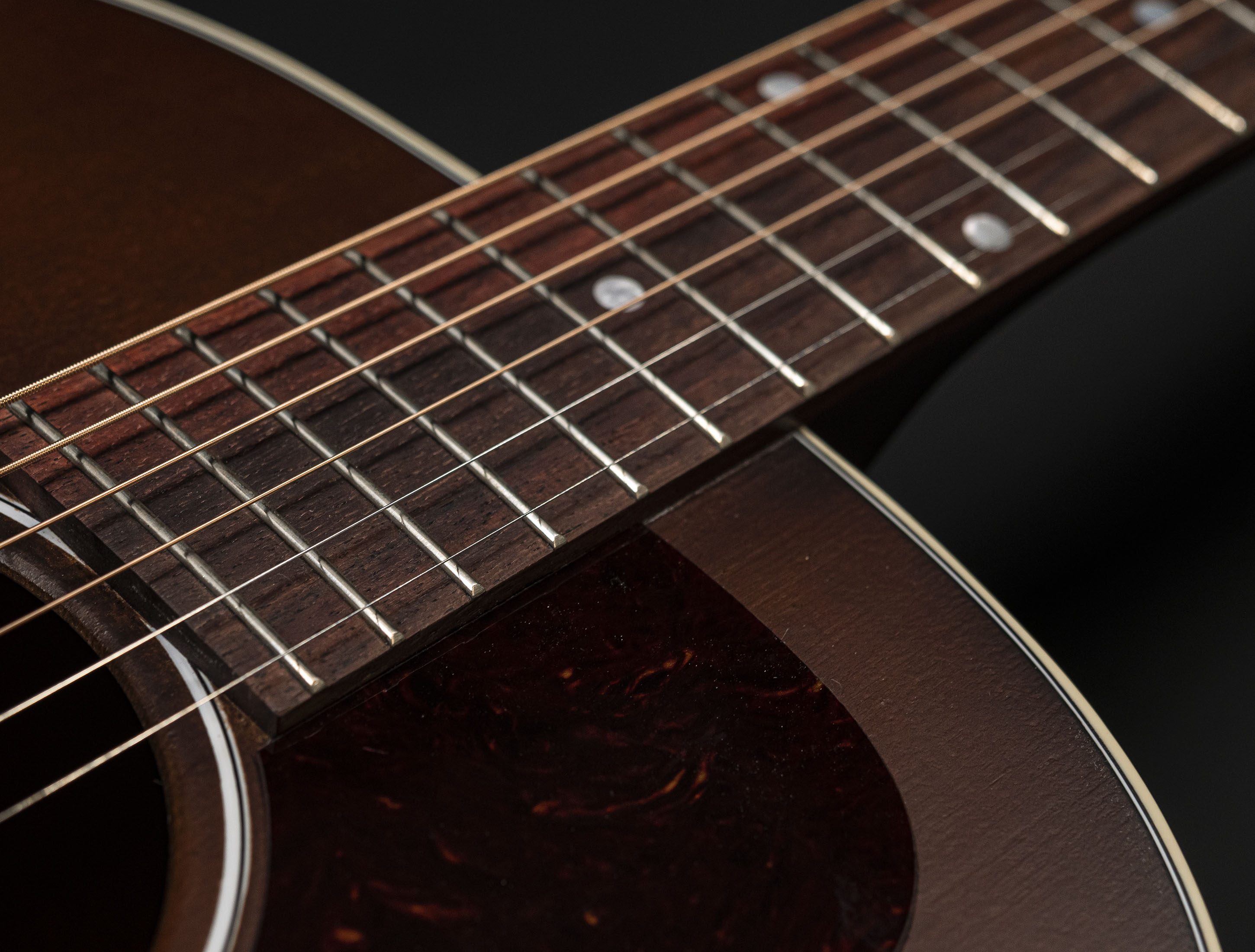 Show gallery (25 images) a121264 gibson-j-45-50s-faded-vintage-sunburst