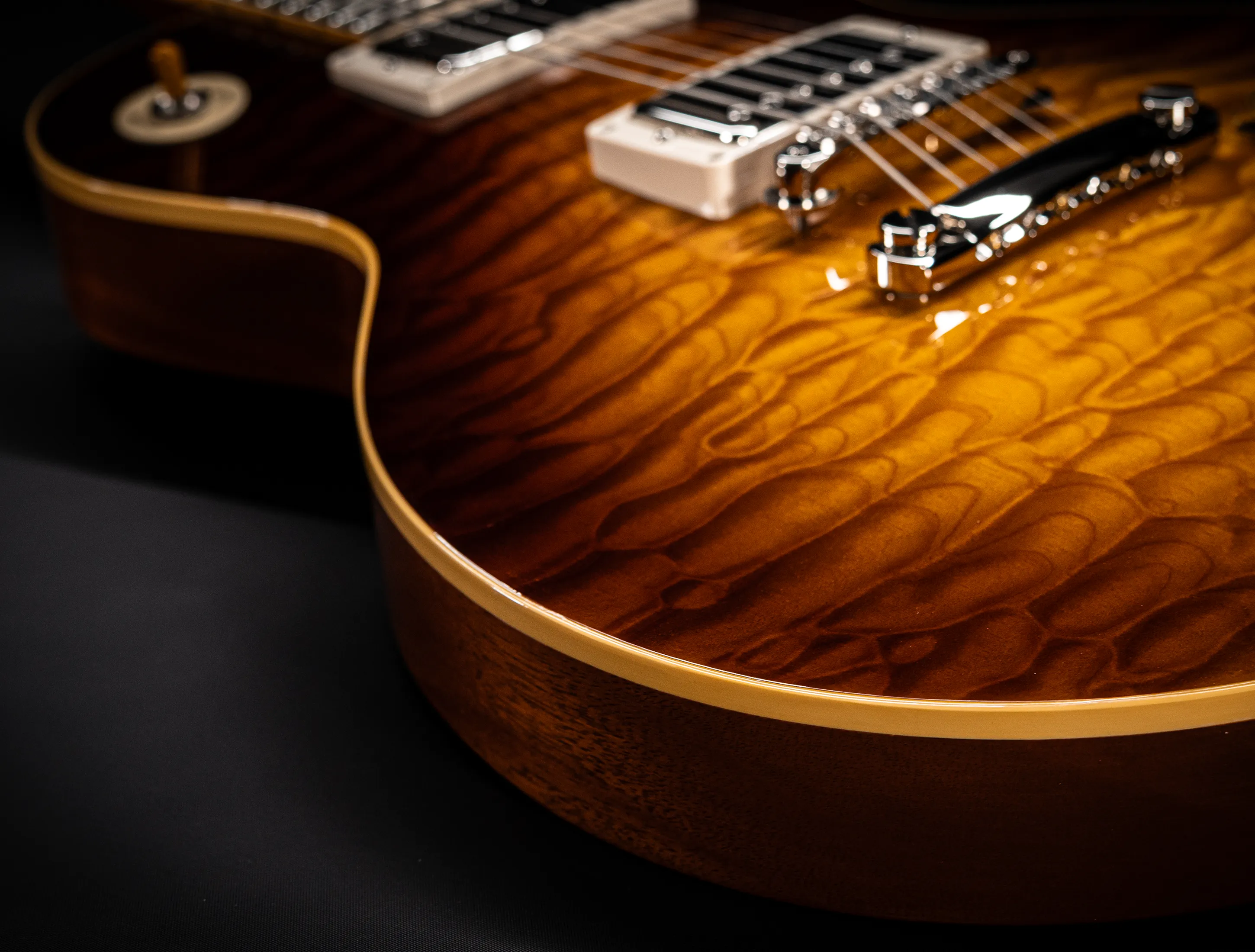 Gibson Les Paul 1959 Reissue ULTRA 5A-Quilt Maple Top - GLOSS "Factory Special"