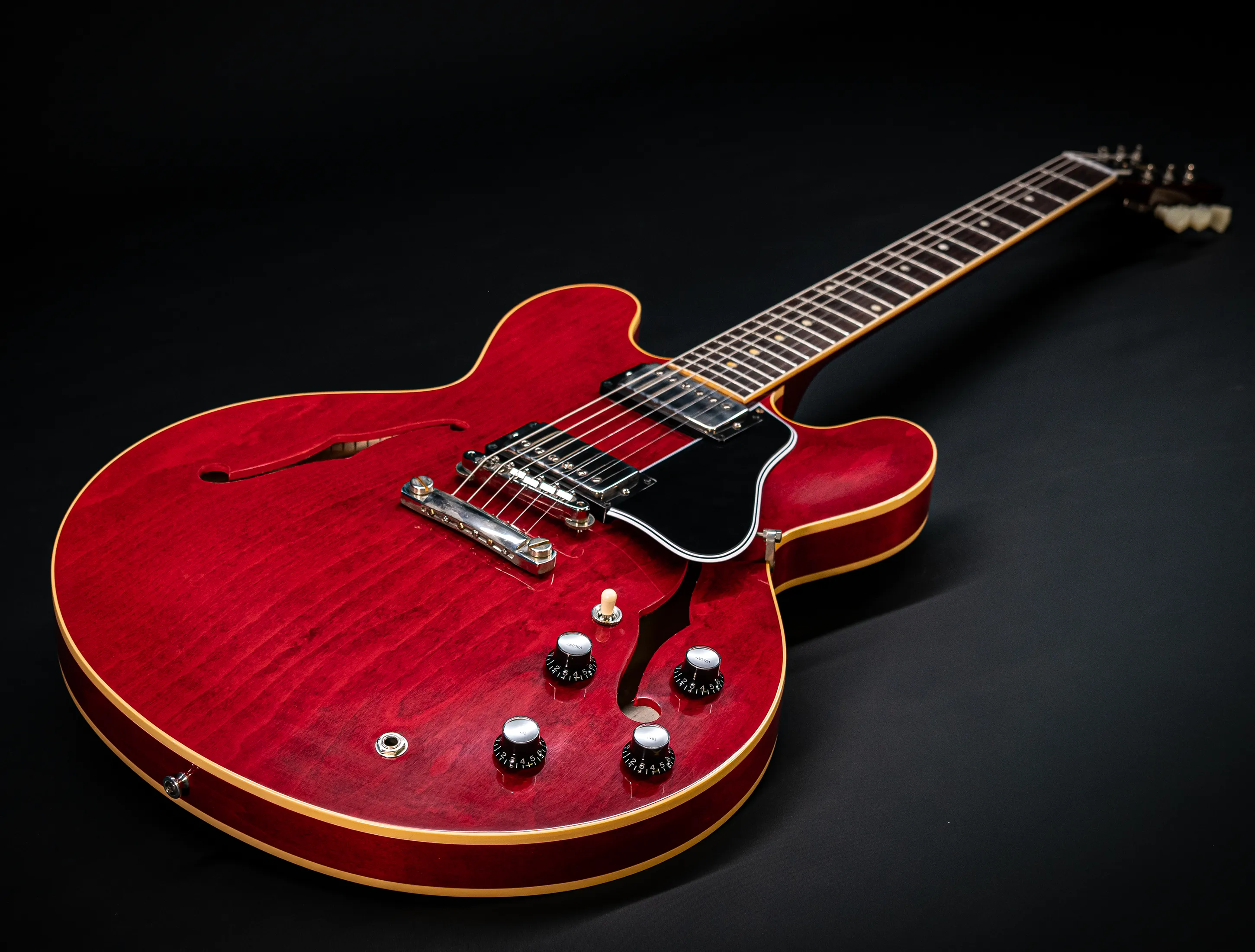 a173582-Gibson-ES-335-1961-Custom-Shop-Reissue-VOS-Sixties-Cherry-Musikhaus-Hermann
